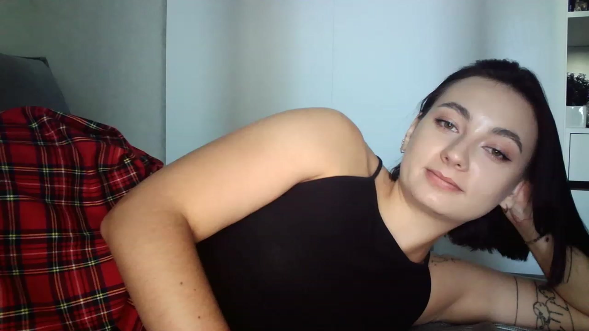 Gallery image thumbnail from mrs_lolly's myfreecams stream on, 08/28/2023, 11:27 image 11 of 20