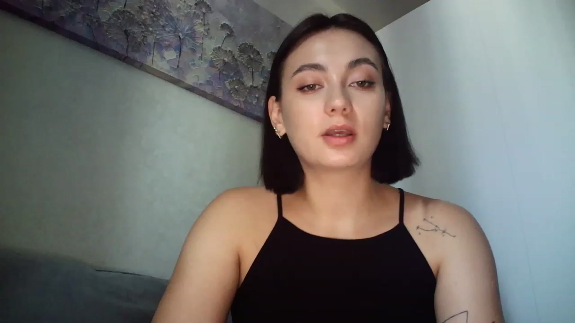 Gallery image thumbnail from mrs_lolly's myfreecams stream on, 08/28/2023, 11:27 image 4 of 20