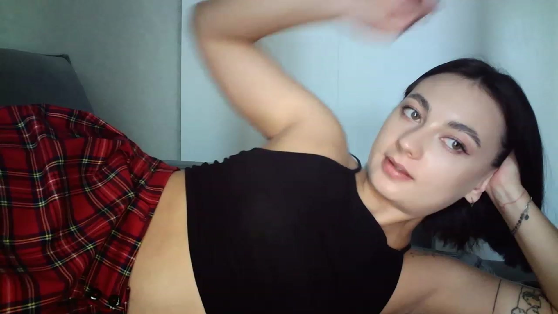 Gallery image thumbnail from mrs_lolly's myfreecams stream on, 08/28/2023, 11:27 image 6 of 20