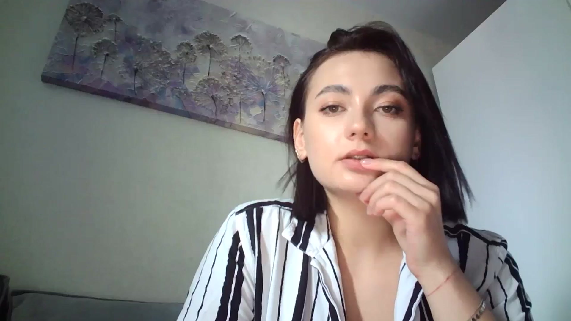 Gallery image thumbnail from mrs_lolly's myfreecams stream on, 09/04/2023, 10:25 image 5 of 20