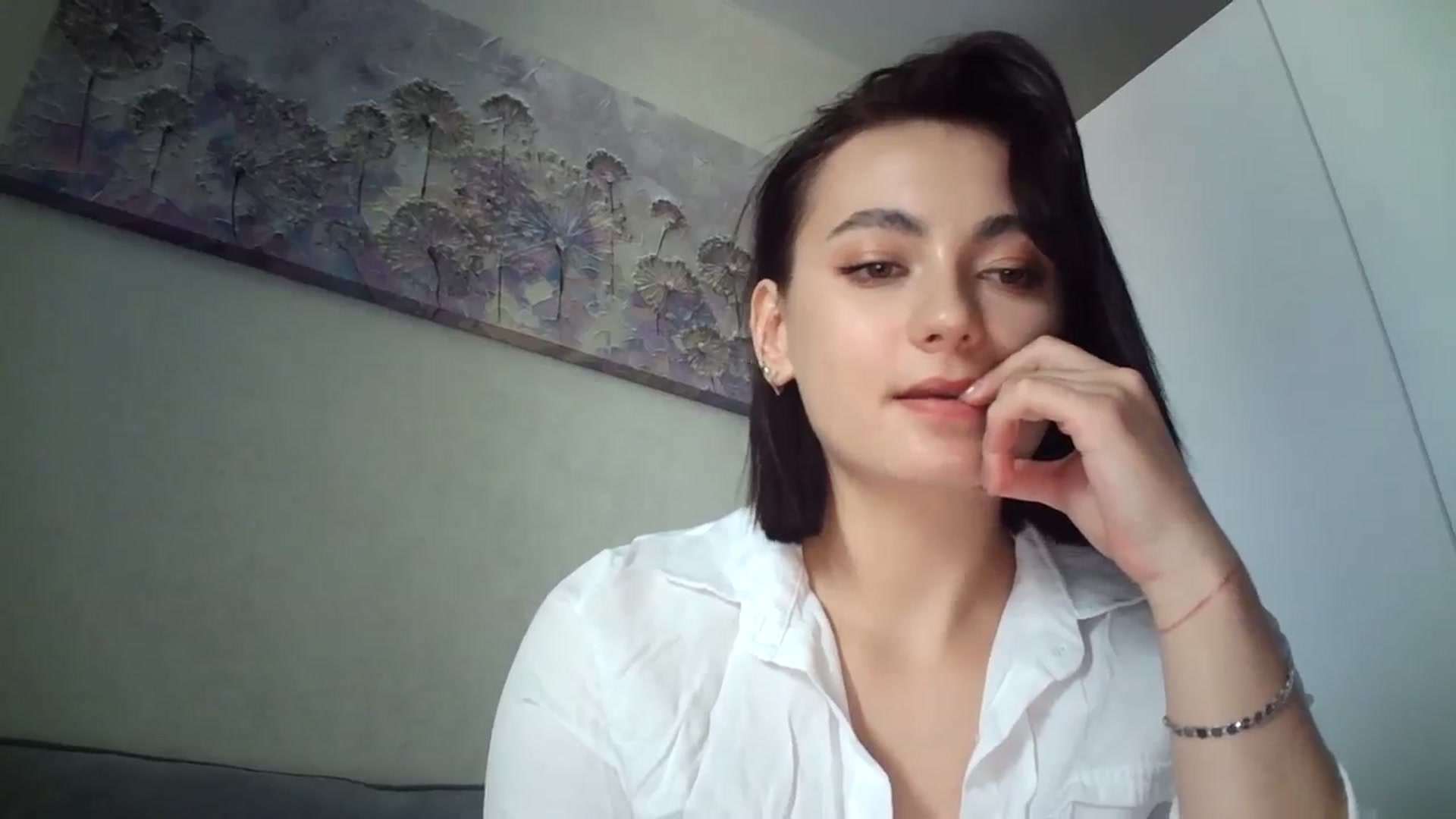 Gallery image thumbnail from mrs_lolly's myfreecams stream on, 09/04/2023, 11:59 image 4 of 20
