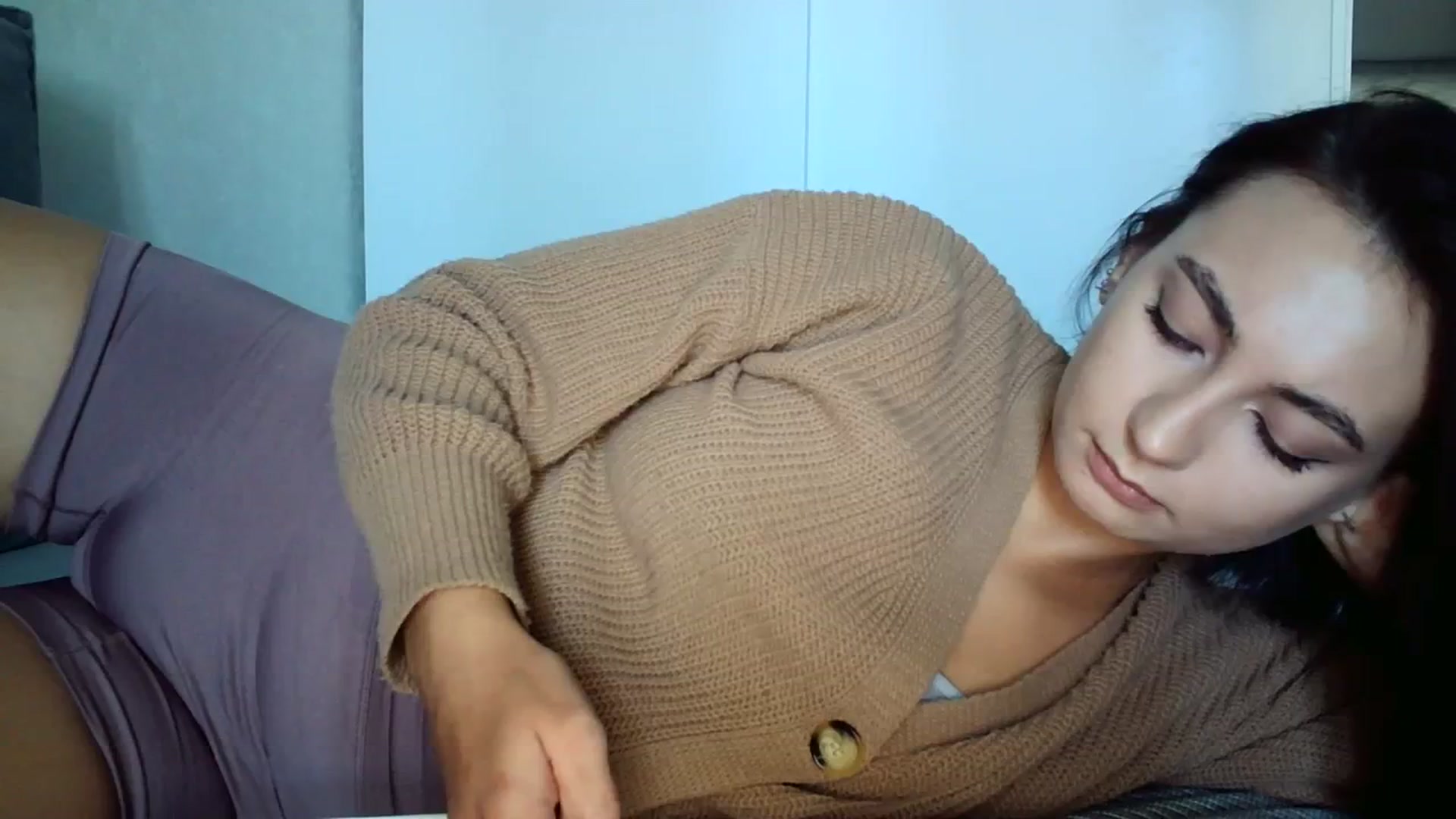 Gallery image thumbnail from mrs_lolly's myfreecams stream on, 10/11/2023, 10:20 image 17 of 20