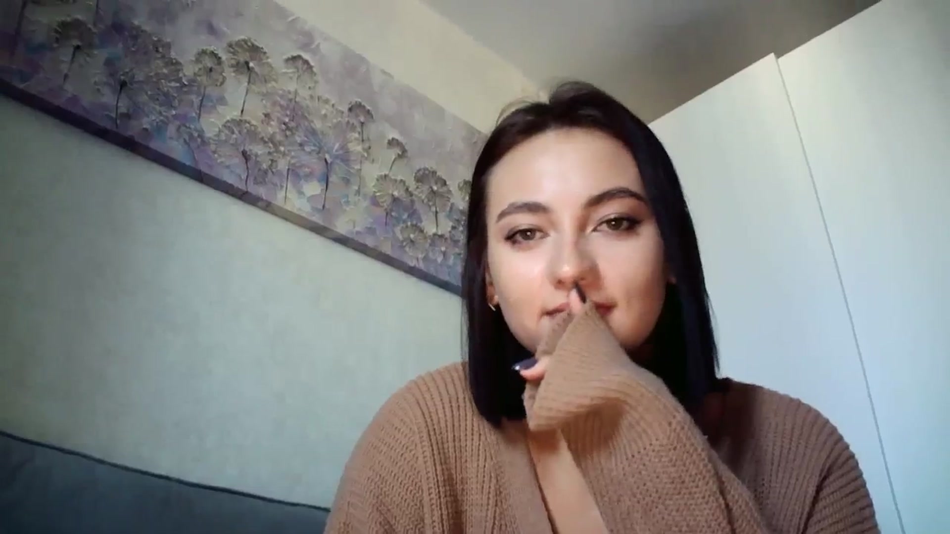 Gallery image thumbnail from mrs_lolly's myfreecams stream on, 10/11/2023, 10:20 image 8 of 20