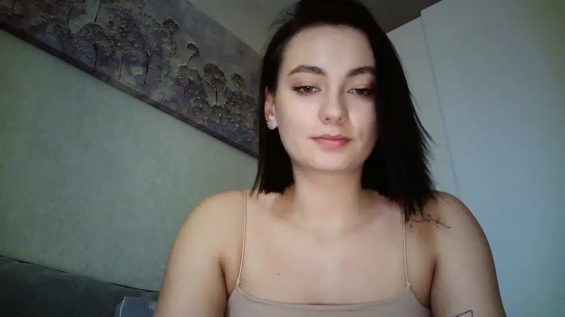 Gallery image thumbnail from mrs_lolly's myfreecams stream on, 12/18/2023, 10:57 image 6 of 20