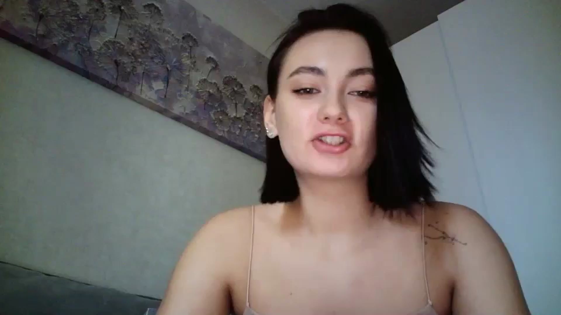 Gallery image thumbnail from mrs_lolly's myfreecams stream on, 12/18/2023, 10:57 image 9 of 20