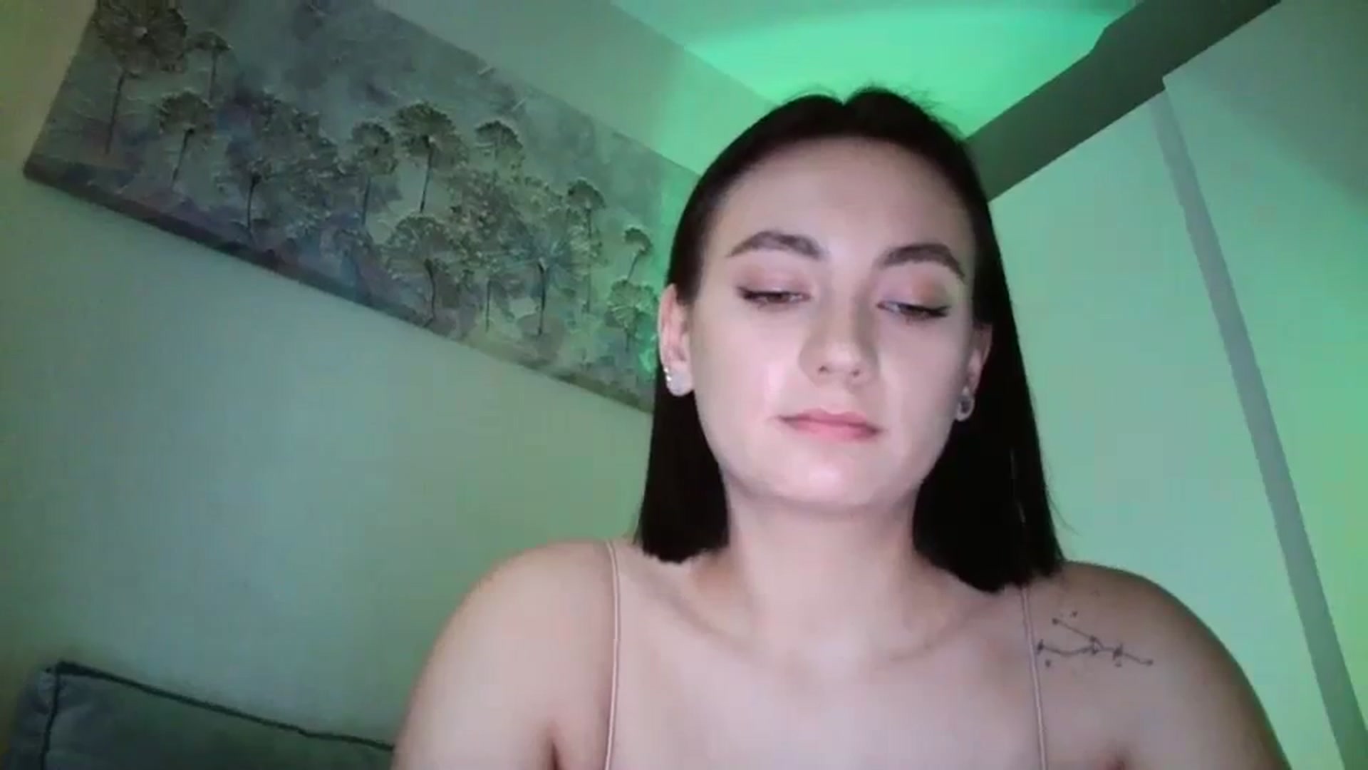 Gallery image thumbnail from mrs_lolly's myfreecams stream on, 12/21/2023, 11:12 image 8 of 20