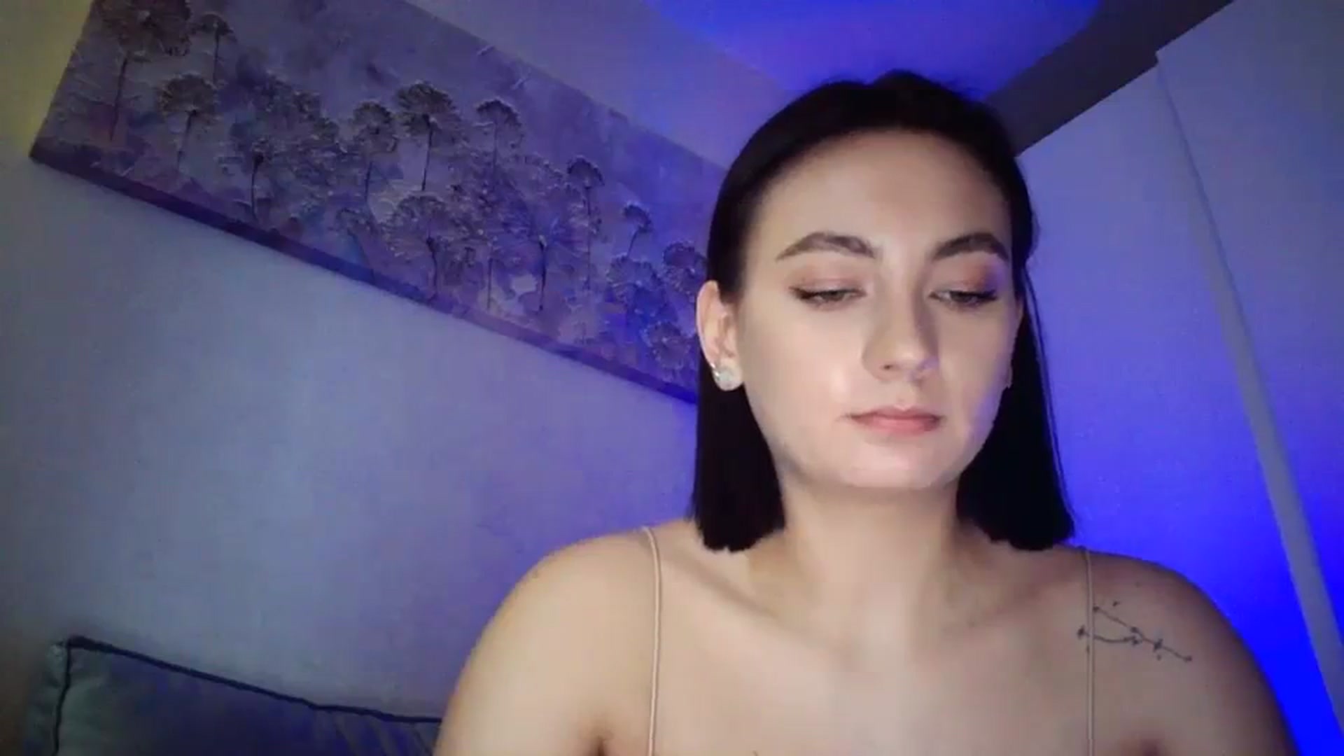 Gallery image thumbnail from mrs_lolly's myfreecams stream on, 12/21/2023, 11:12 image 15 of 20