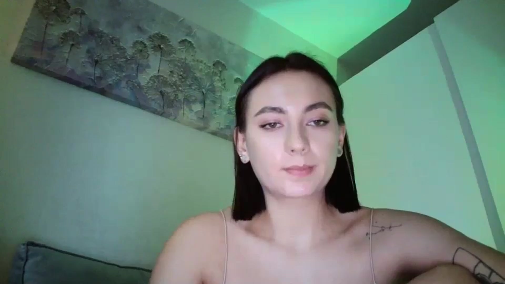 Gallery image thumbnail from mrs_lolly's myfreecams stream on, 12/21/2023, 11:12 image 19 of 20