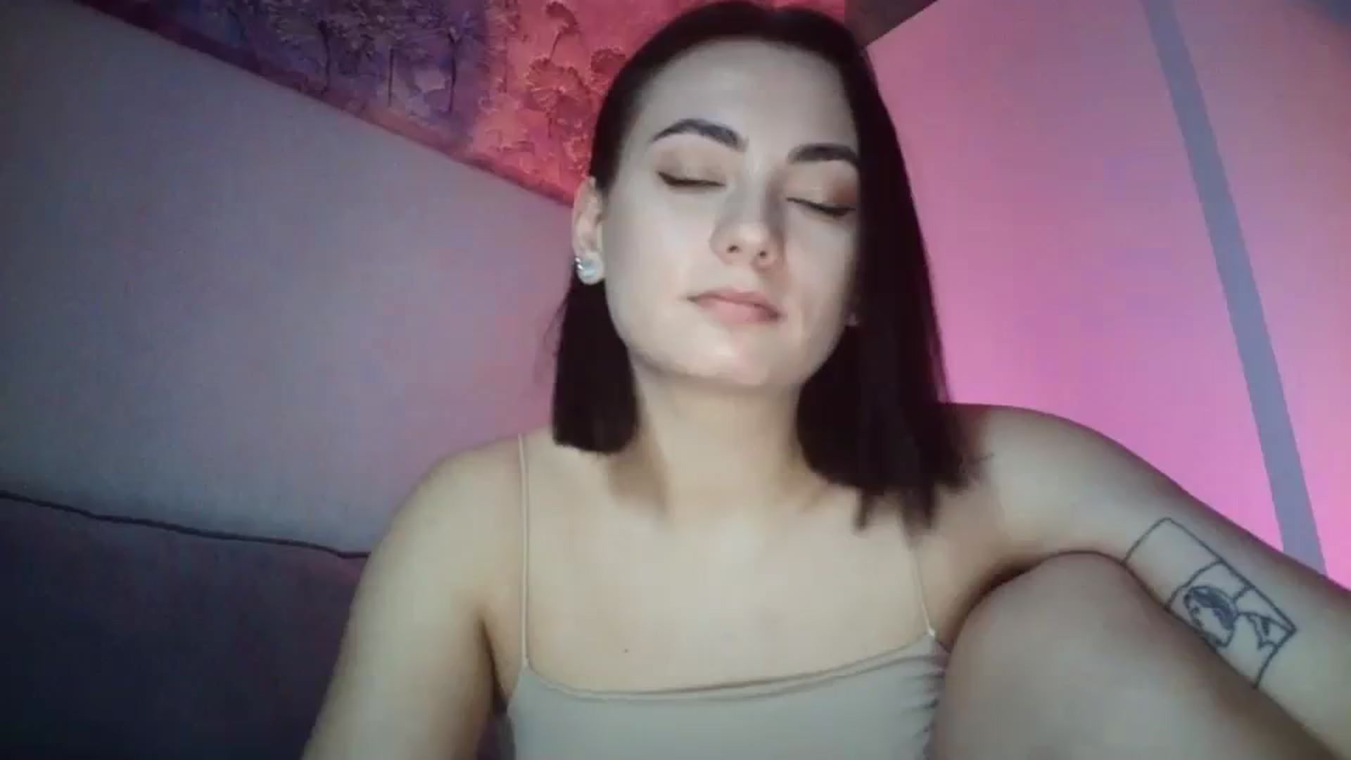 Gallery image thumbnail from mrs_lolly's myfreecams stream on, 12/27/2023, 11:11 image 19 of 20