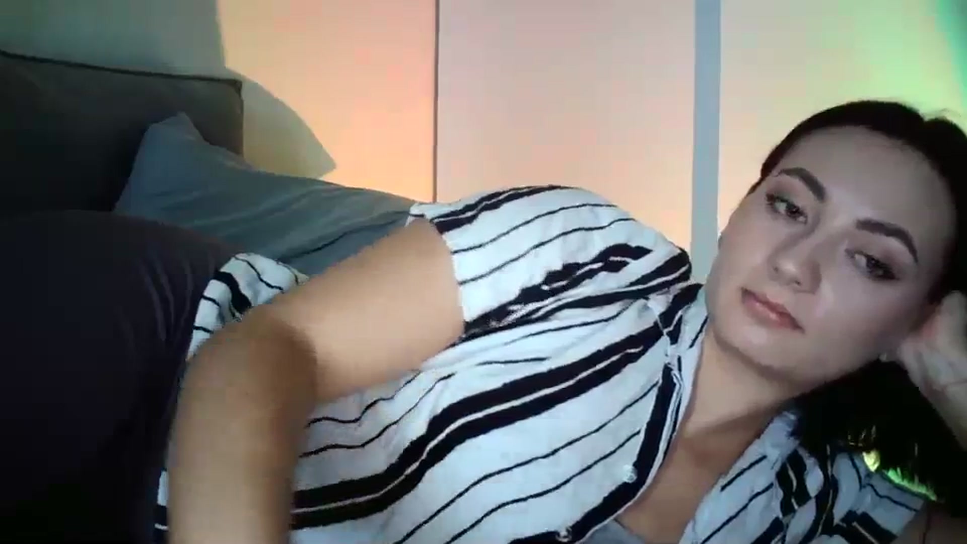 Gallery image thumbnail from mrs_lolly's myfreecams stream on, 01/11/2024, 11:27 image 7 of 20