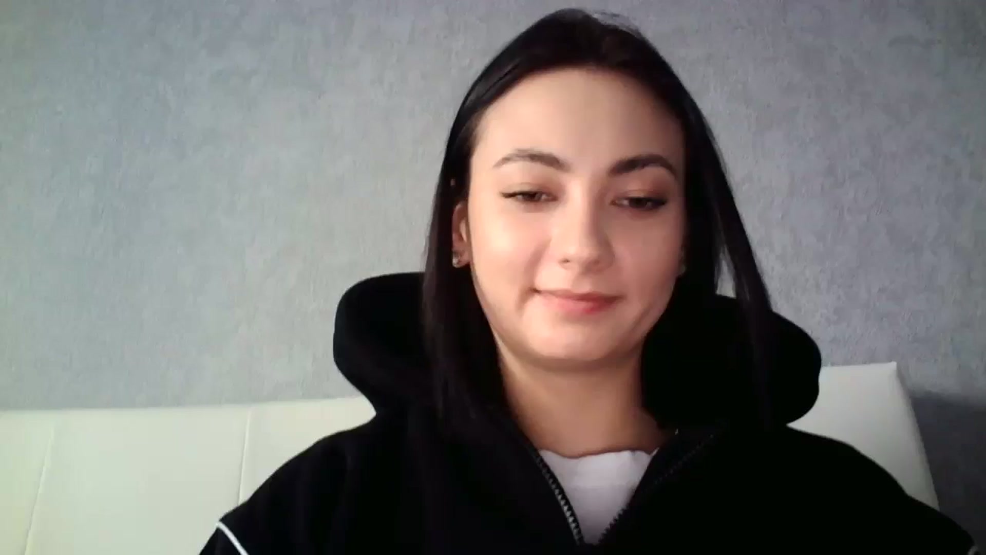 Gallery image thumbnail from mrs_lolly's myfreecams stream on, 01/17/2024, 10:43 image 7 of 20