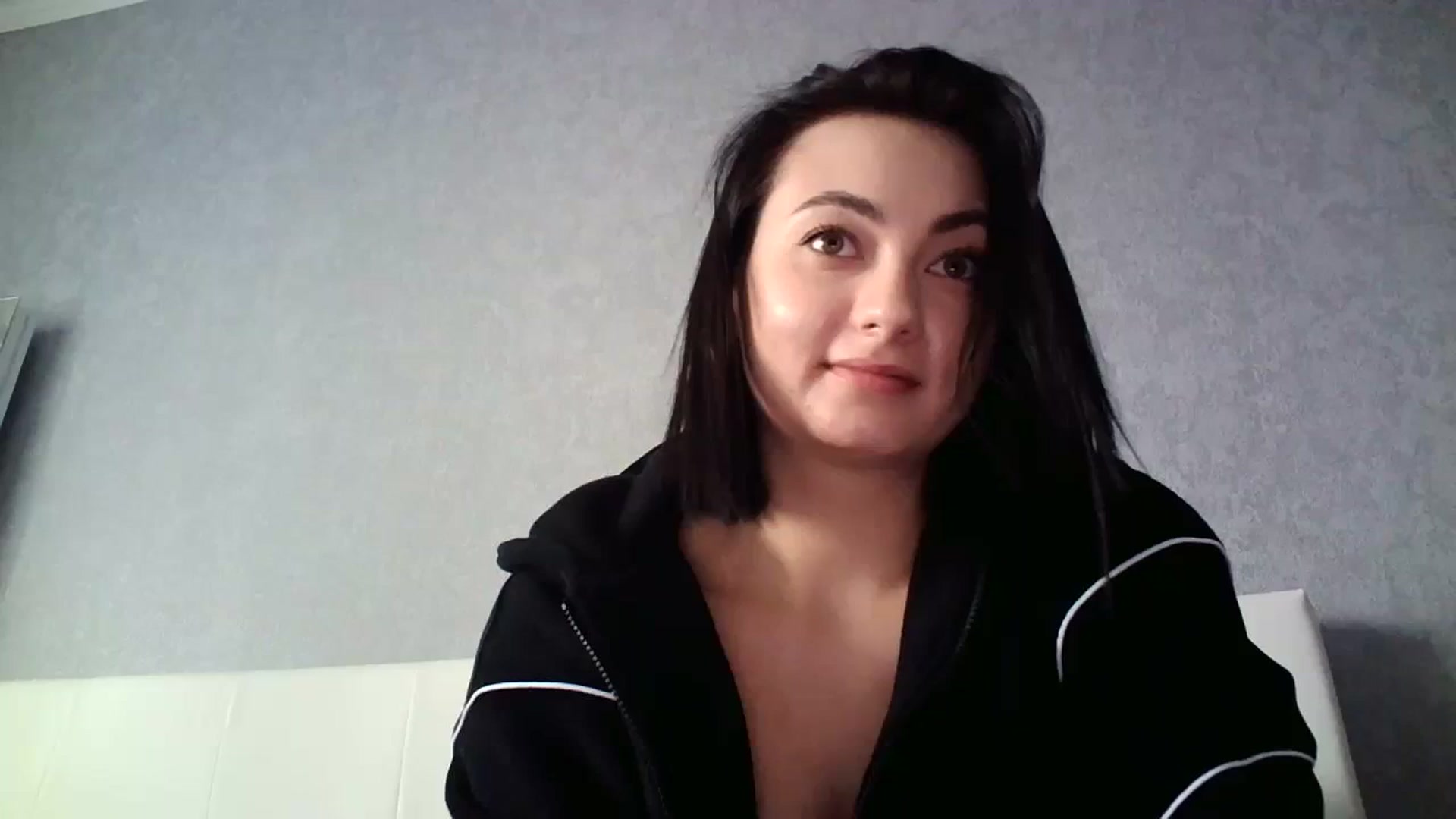 Gallery image thumbnail from mrs_lolly's myfreecams stream on, 01/17/2024, 11:40 image 16 of 20