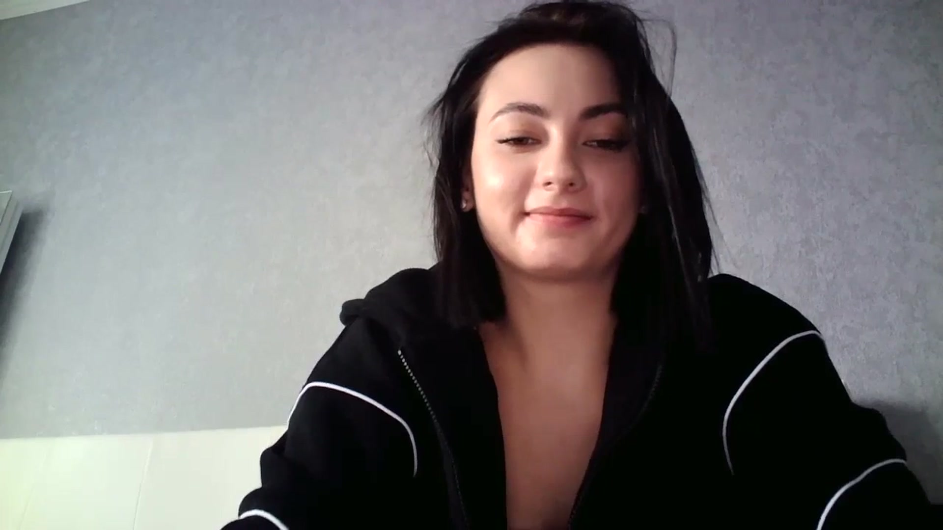 Gallery image thumbnail from mrs_lolly's myfreecams stream on, 01/17/2024, 11:40 image 17 of 20