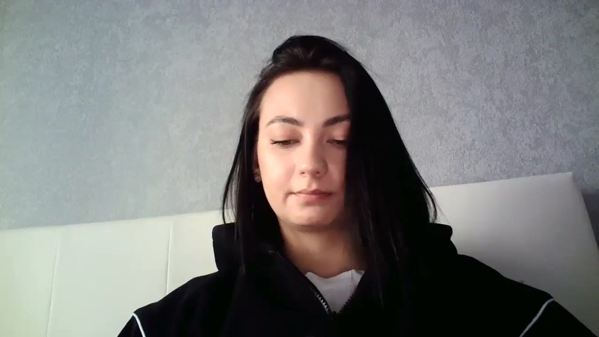 Gallery image thumbnail from mrs_lolly's myfreecams stream on, 01/17/2024, 11:40 image 6 of 20