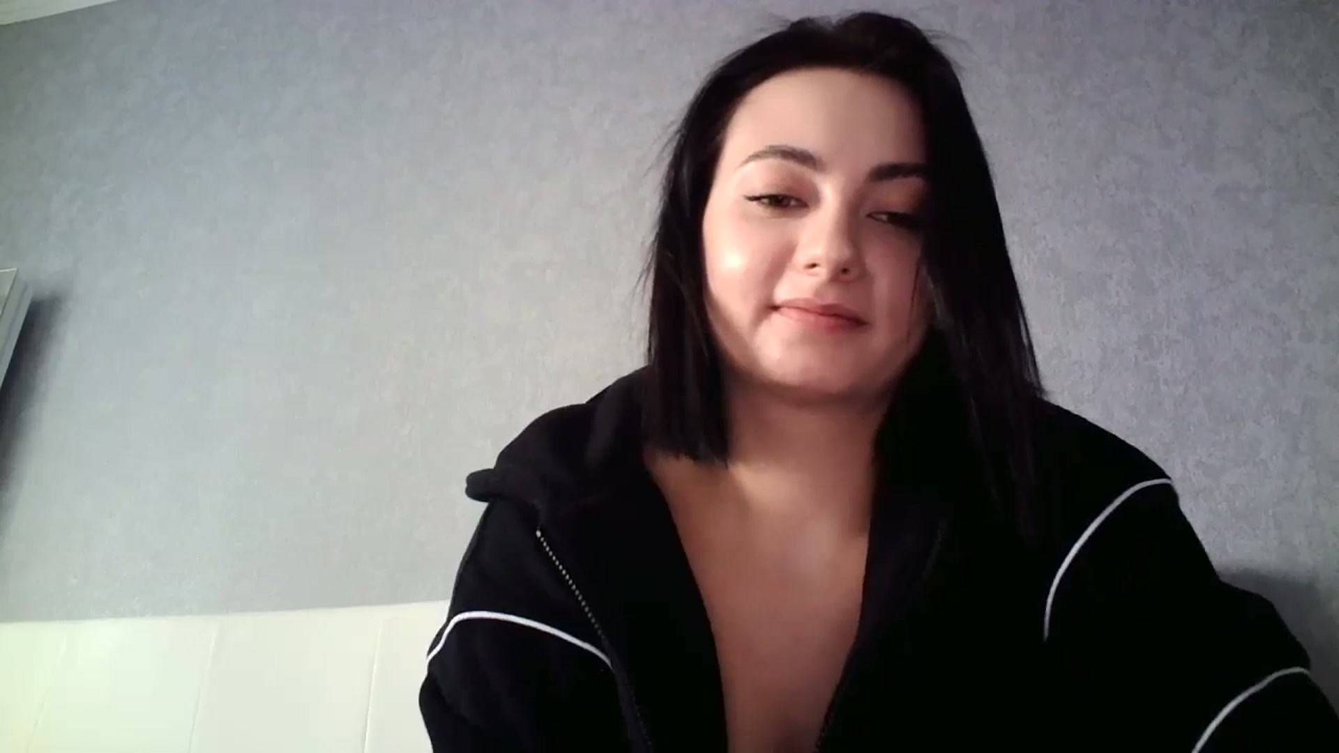 Gallery image thumbnail from mrs_lolly's myfreecams stream on, 01/17/2024, 11:40 image 18 of 20