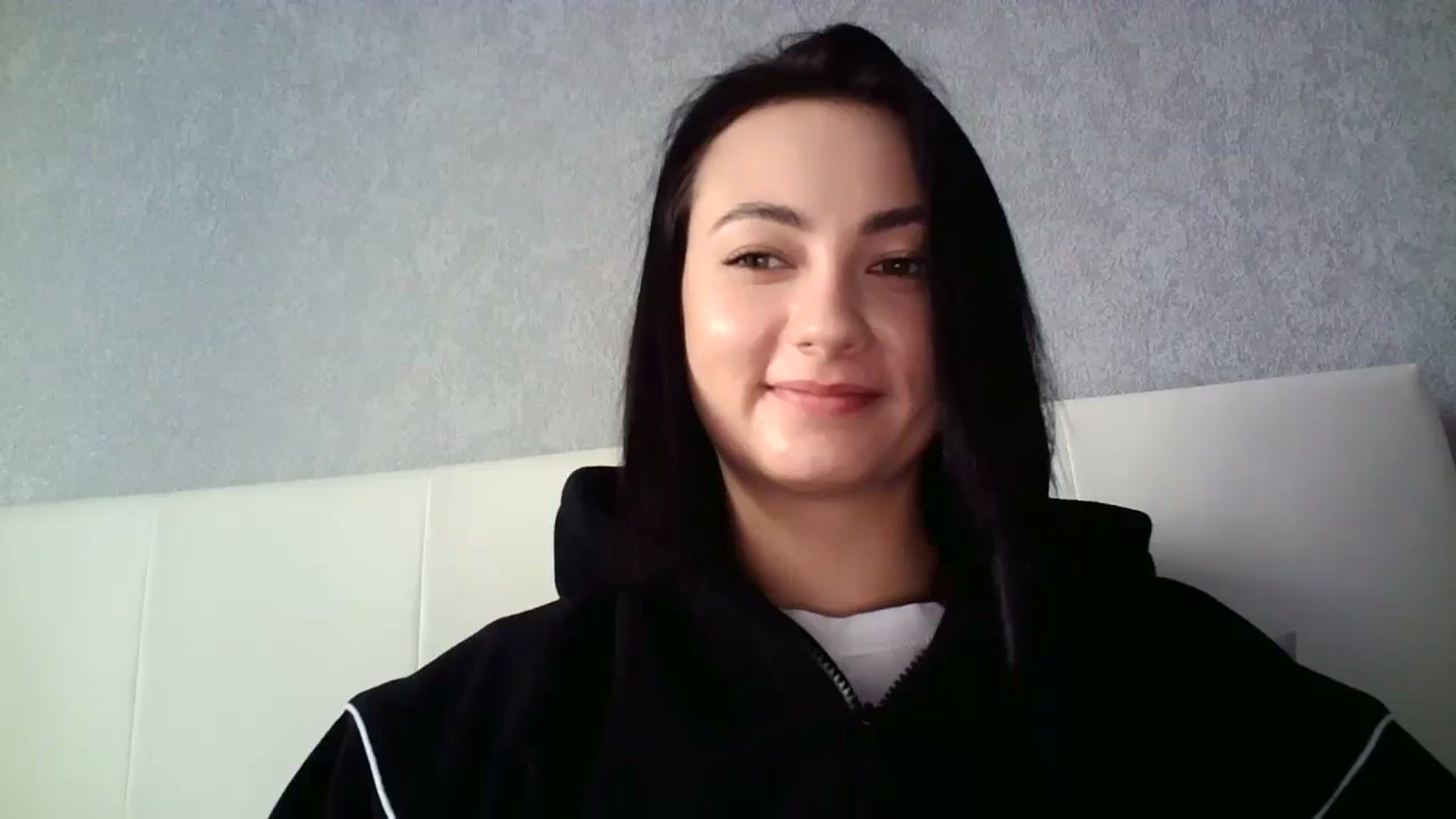 Gallery image thumbnail from mrs_lolly's myfreecams stream on, 01/17/2024, 11:40 image 4 of 20