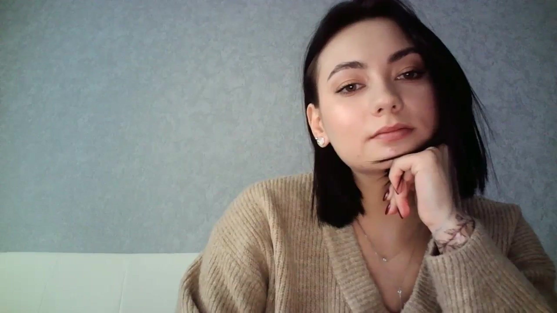 Gallery image thumbnail from mrs_lolly's myfreecams stream on, 01/22/2024, 10:51 image 18 of 20