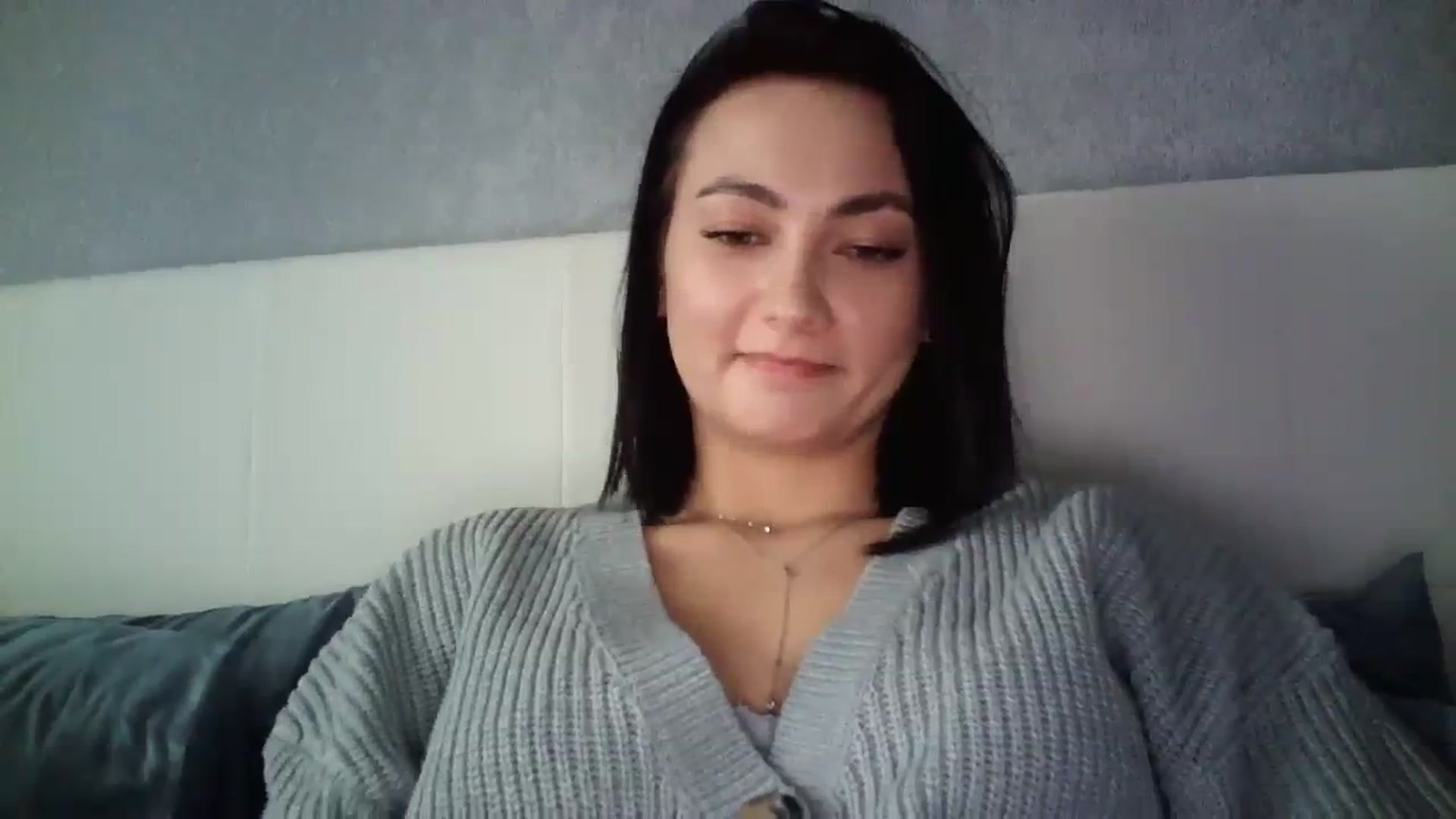 Gallery image thumbnail from mrs_lolly's myfreecams stream on, 01/24/2024, 13:14 image 7 of 20