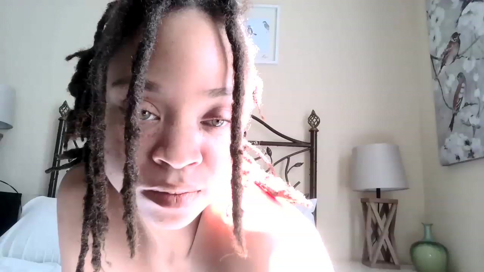 Gallery image thumbnail from msfrenchy's myfreecams stream on, 11/27/2022, 22:30 image 14 of 20