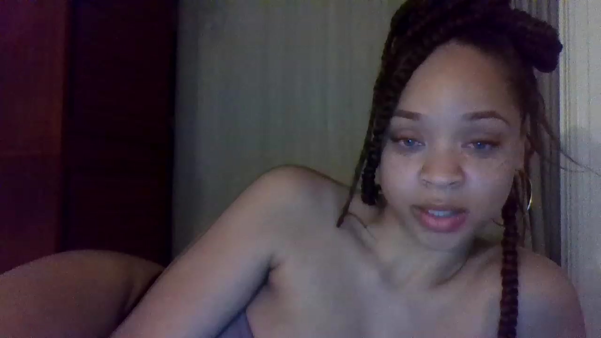 Gallery image thumbnail from msfrenchy's myfreecams stream on, 04/10/2023, 20:02 image 2 of 20