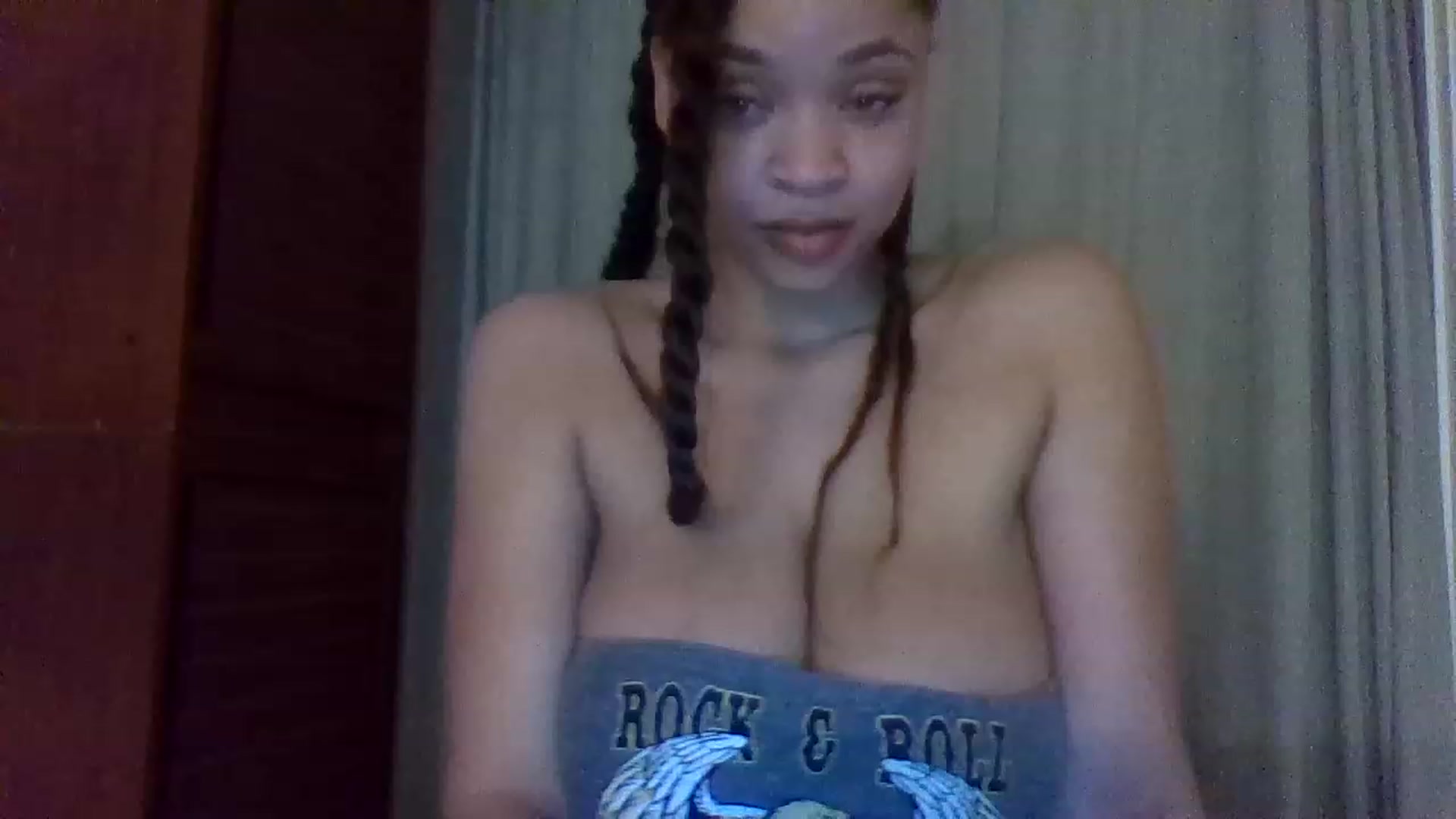 Gallery image thumbnail from msfrenchy's myfreecams stream on, 04/17/2023, 23:49 image 1 of 20