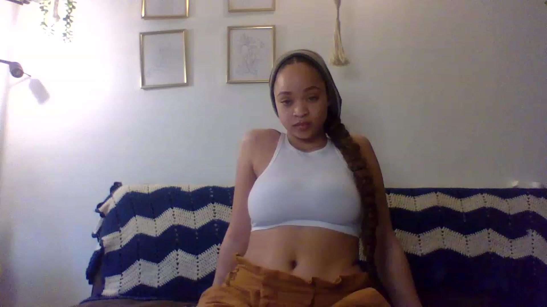 Gallery image thumbnail from msfrenchy's myfreecams stream on, 05/30/2023, 21:23 image 17 of 20