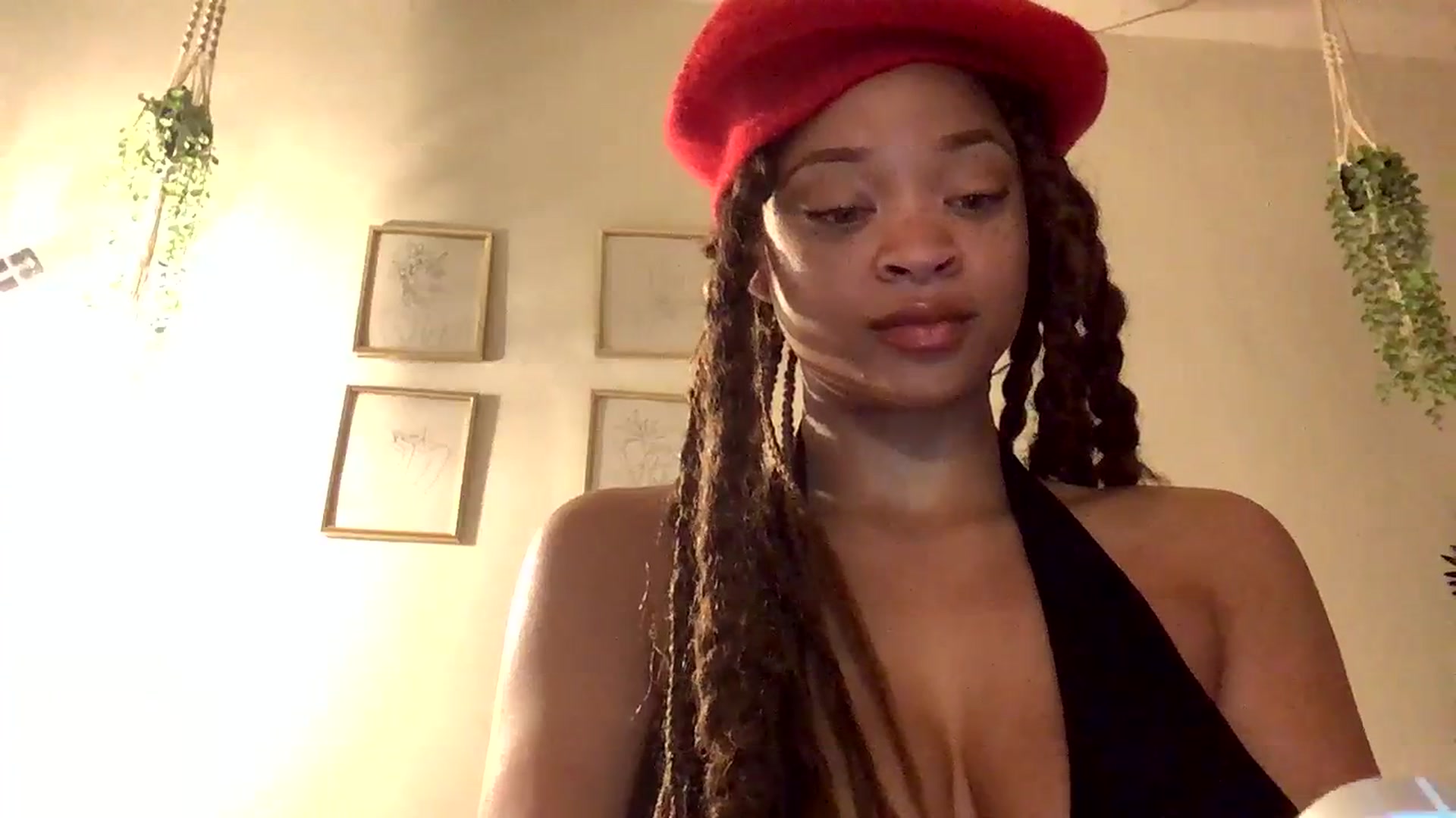 Gallery image thumbnail from msfrenchy's myfreecams stream on, 08/20/2023, 15:21 image 6 of 20