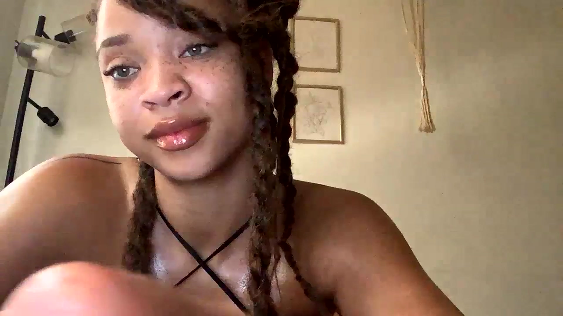 Gallery image thumbnail from msfrenchy's myfreecams stream on, 08/29/2023, 19:10 image 12 of 20