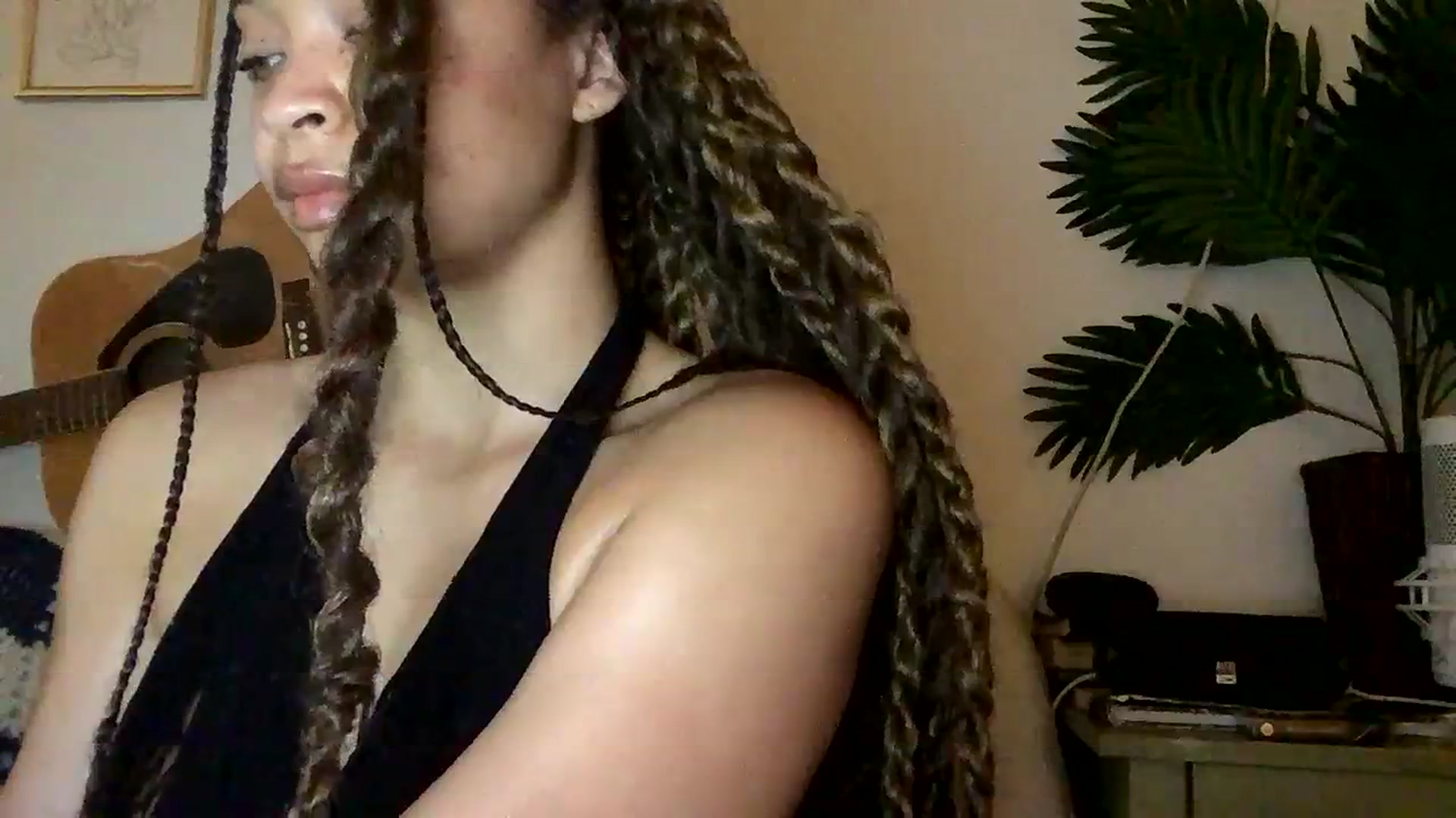 Gallery image thumbnail from msfrenchy's myfreecams stream on, 12/19/2023, 16:52 image 15 of 20