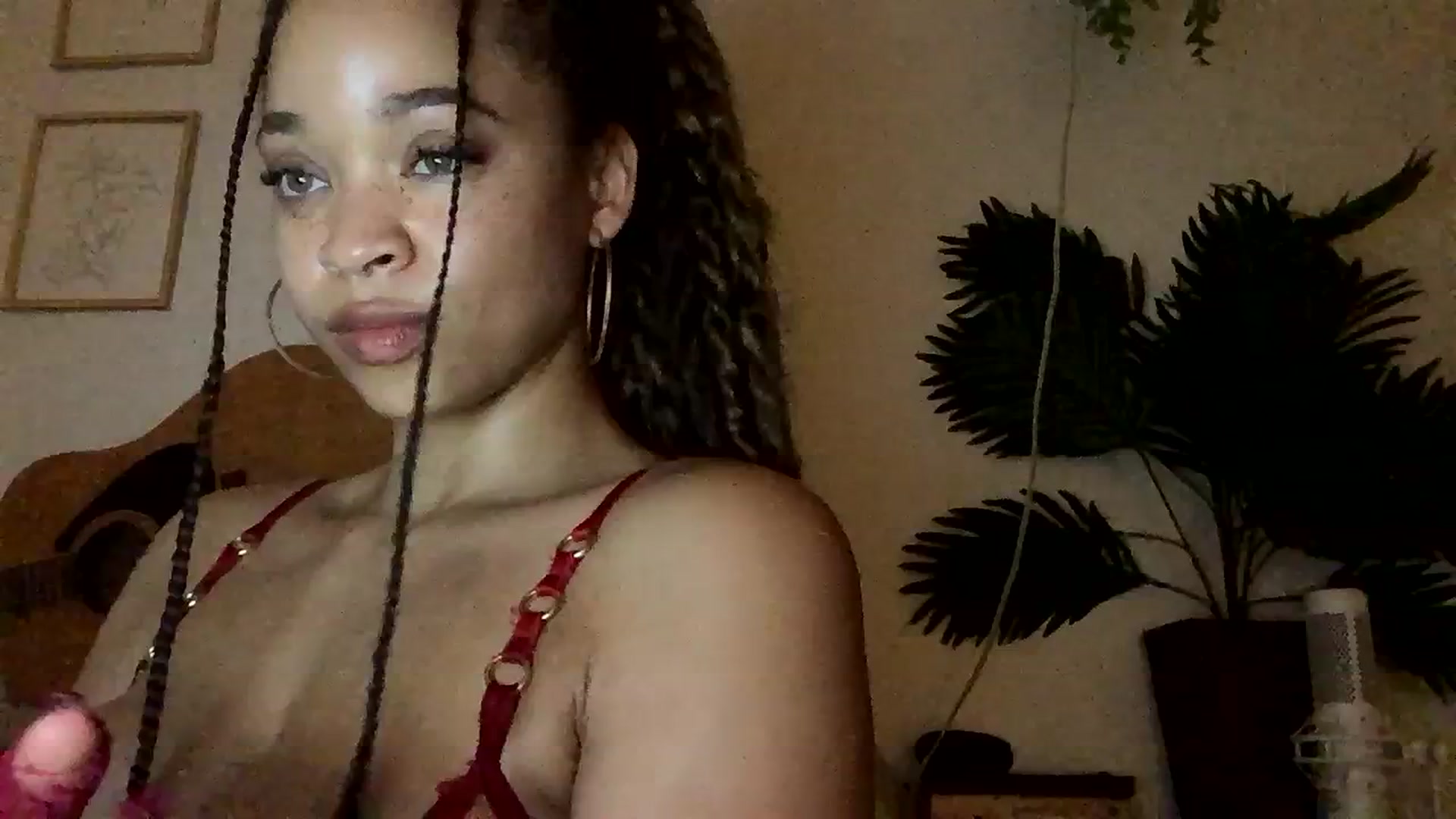 Gallery image thumbnail from msfrenchy's myfreecams stream on, 12/29/2023, 01:50 image 13 of 20