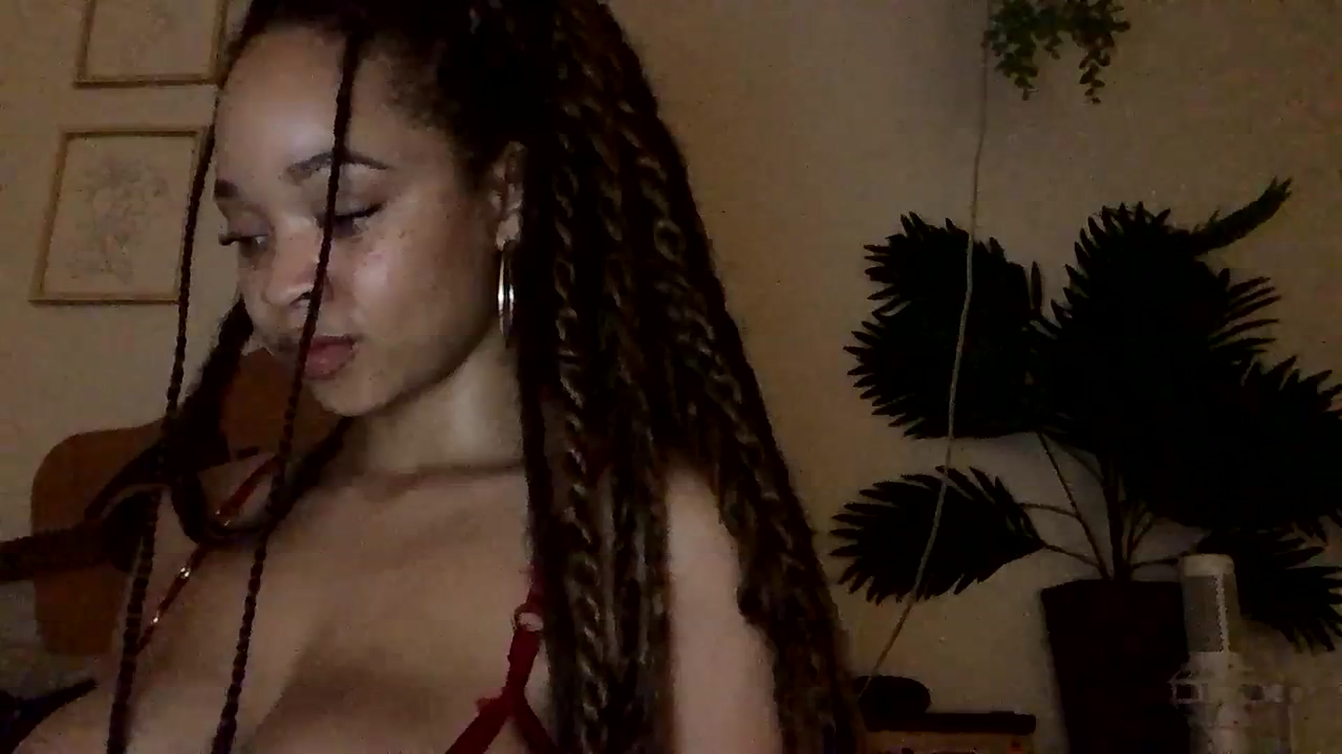 Gallery image thumbnail from msfrenchy's myfreecams stream on, 12/29/2023, 01:50 image 5 of 20