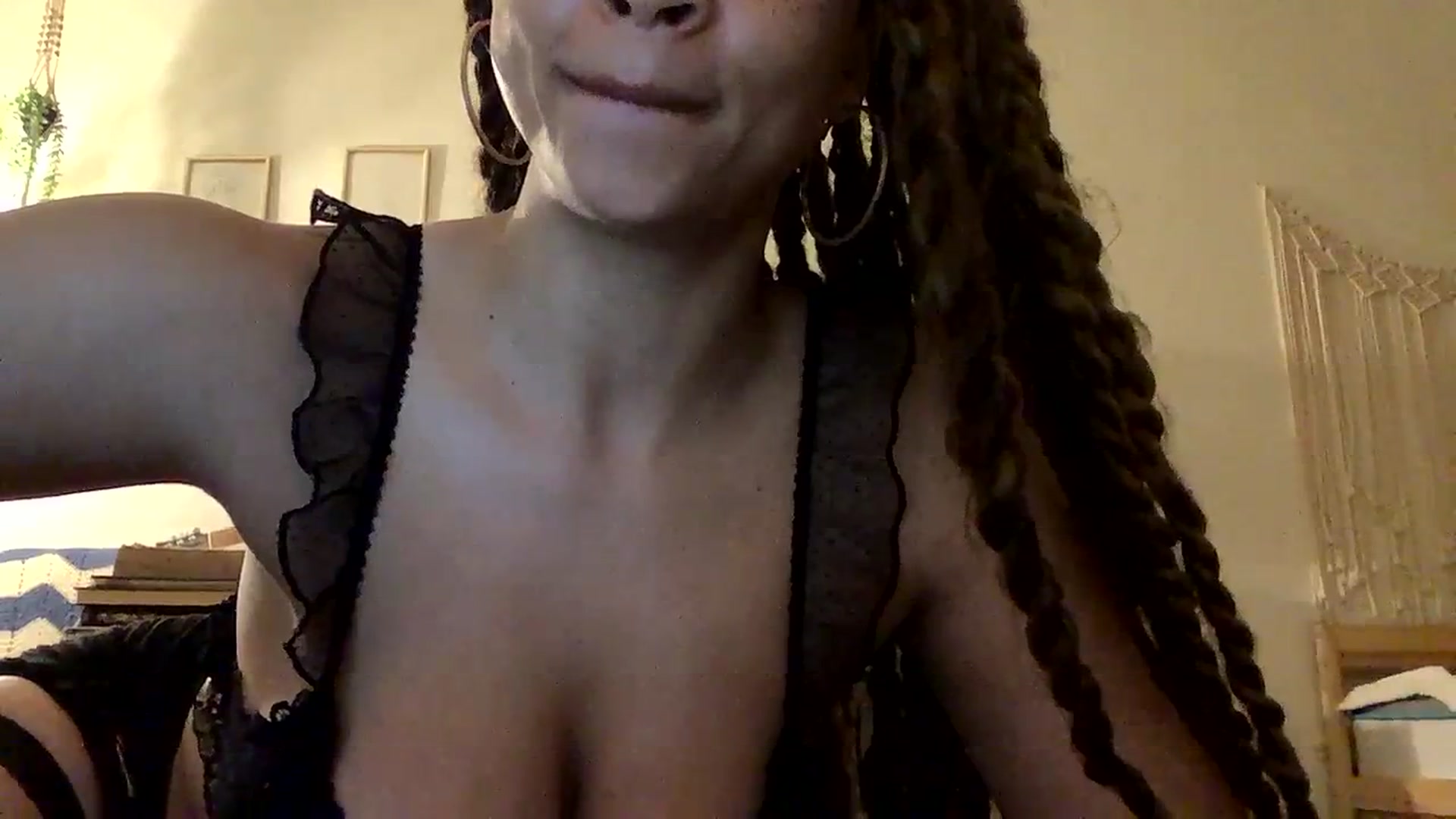 Gallery image thumbnail from msfrenchy's myfreecams stream on, 01/02/2024, 03:41 image 2 of 20