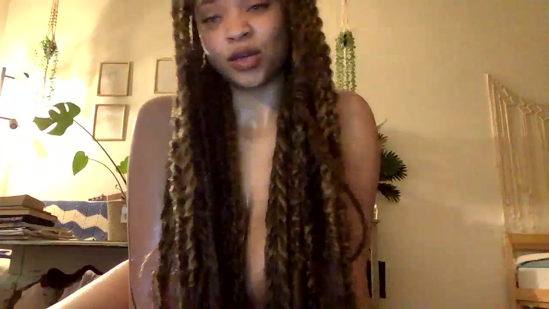 Gallery image thumbnail from msfrenchy's myfreecams stream on, 01/11/2024, 24:42 image 9 of 20