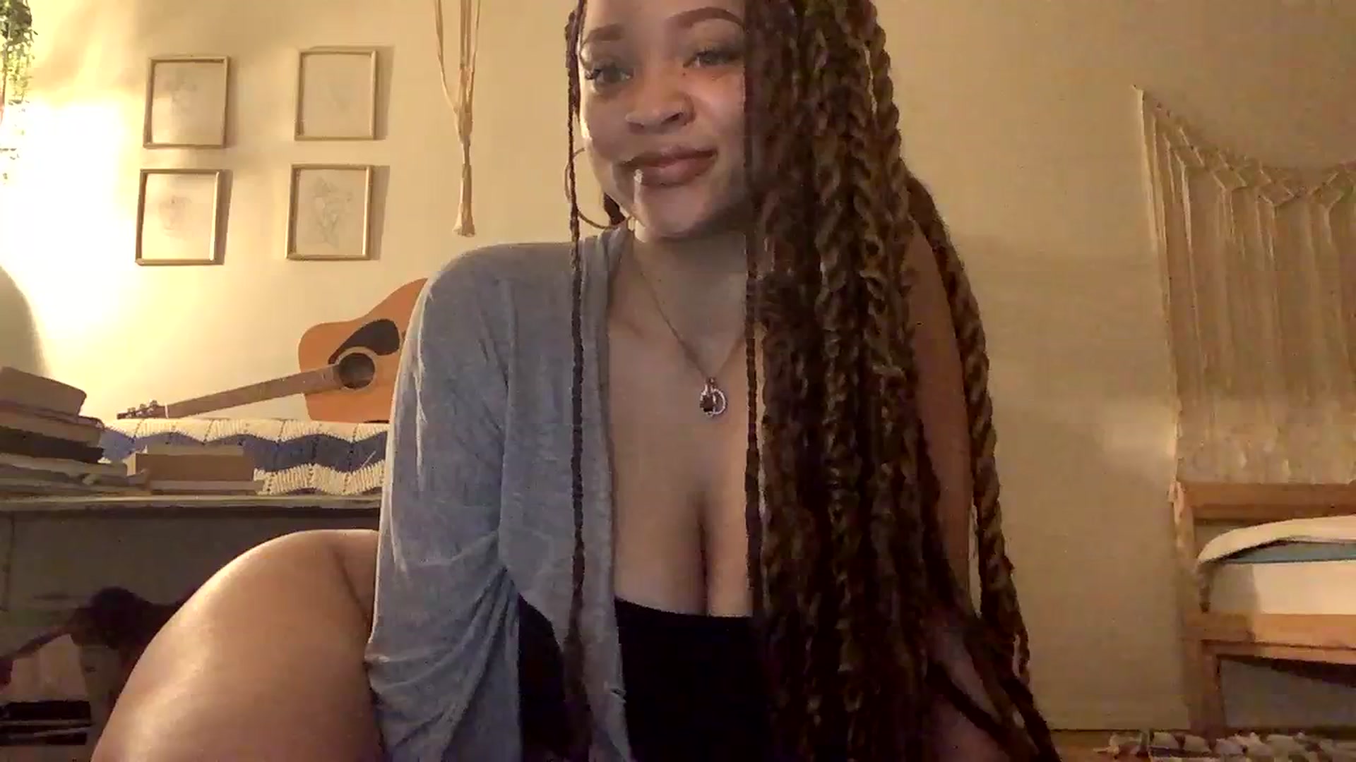 Gallery image thumbnail from msfrenchy's myfreecams stream on, 01/16/2024, 15:34 image 12 of 20