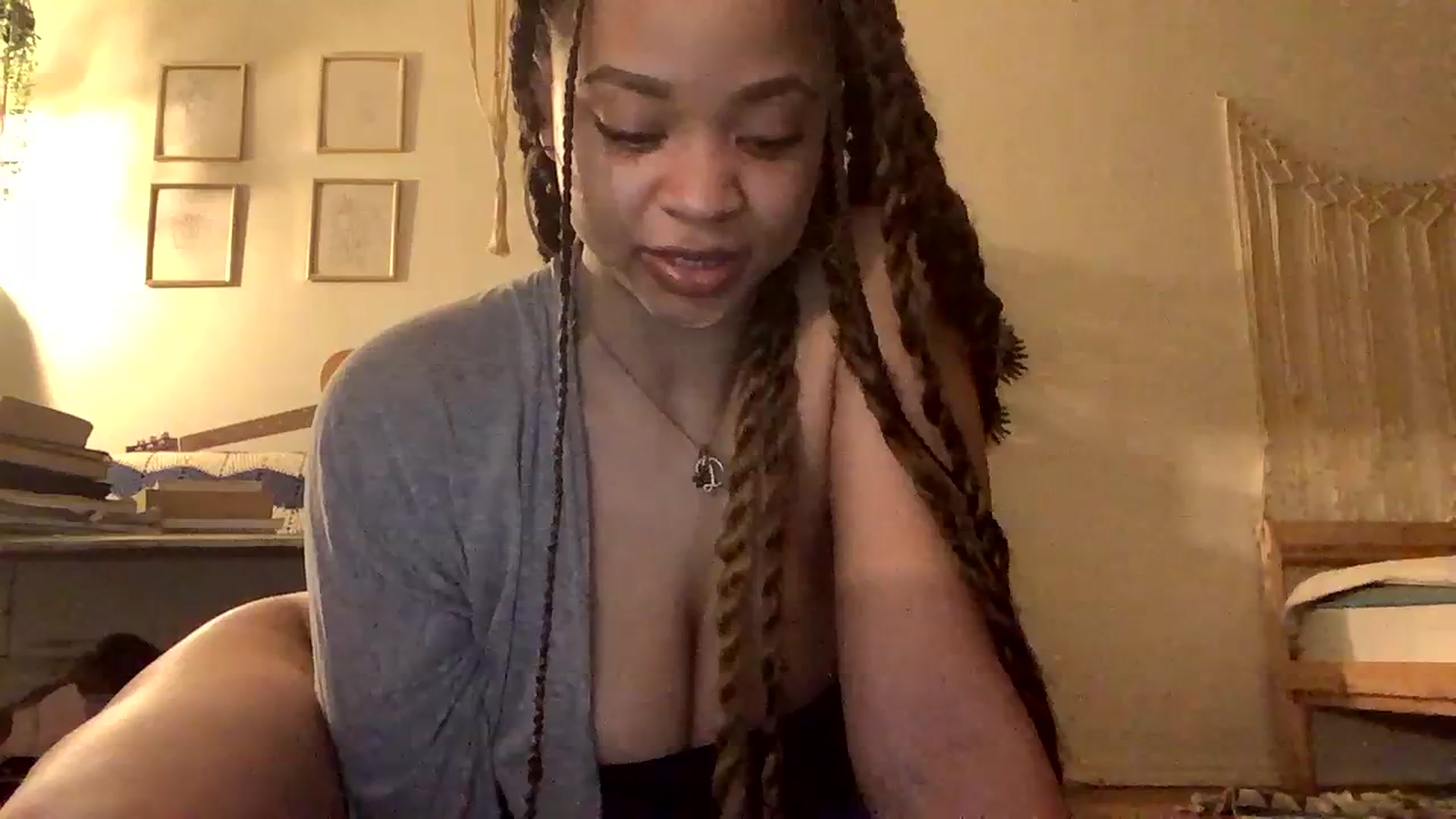 Gallery image thumbnail from msfrenchy's myfreecams stream on, 01/16/2024, 15:34 image 18 of 20