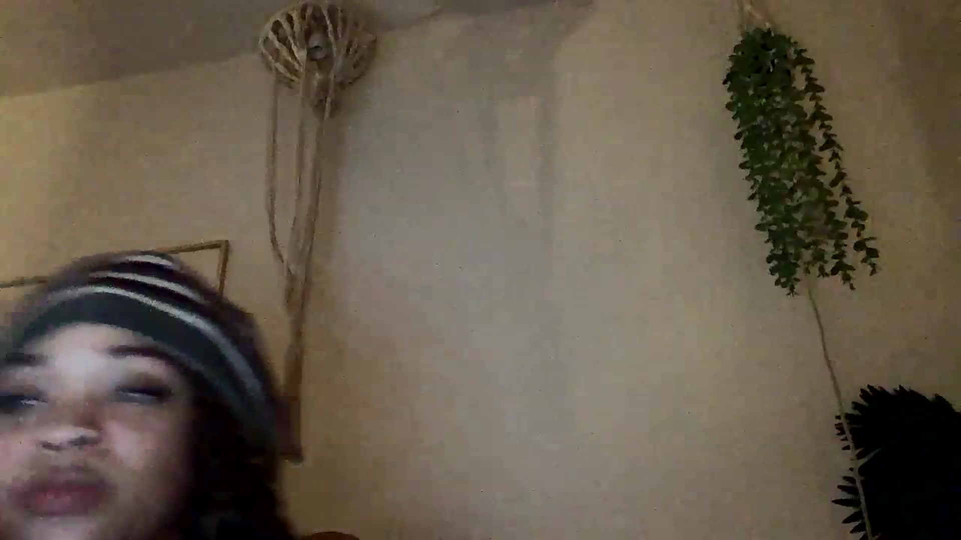 Gallery image thumbnail from msfrenchy's myfreecams stream on, 01/31/2024, 03:43 image 4 of 20