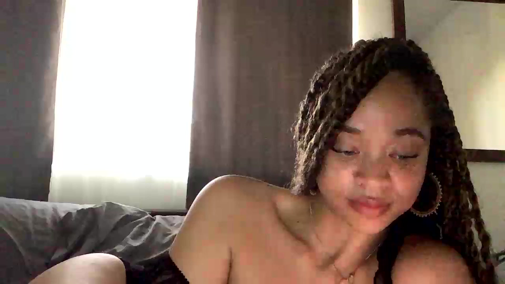 Gallery image thumbnail from msfrenchy's myfreecams stream on, 04/23/2024, 24:30 image 15 of 20