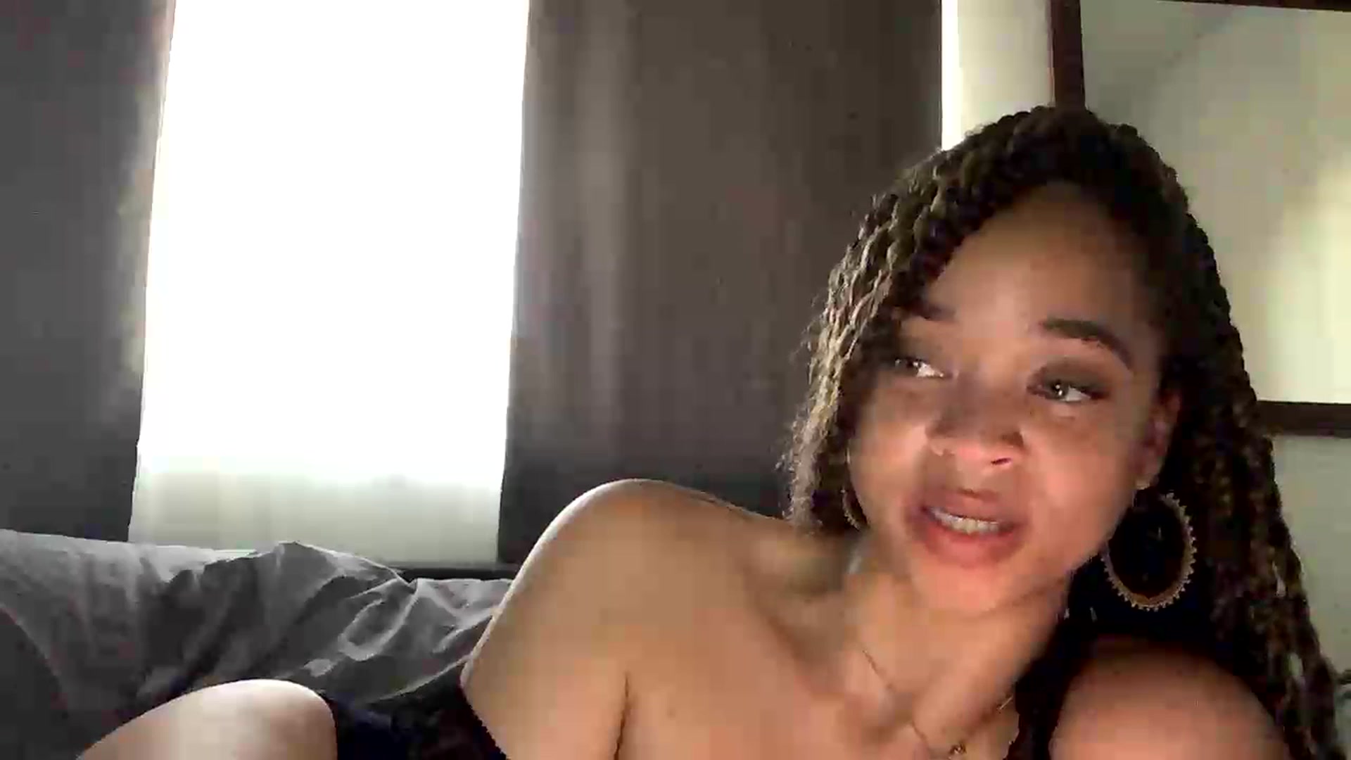 Gallery image thumbnail from msfrenchy's myfreecams stream on, 04/23/2024, 24:30 image 17 of 20