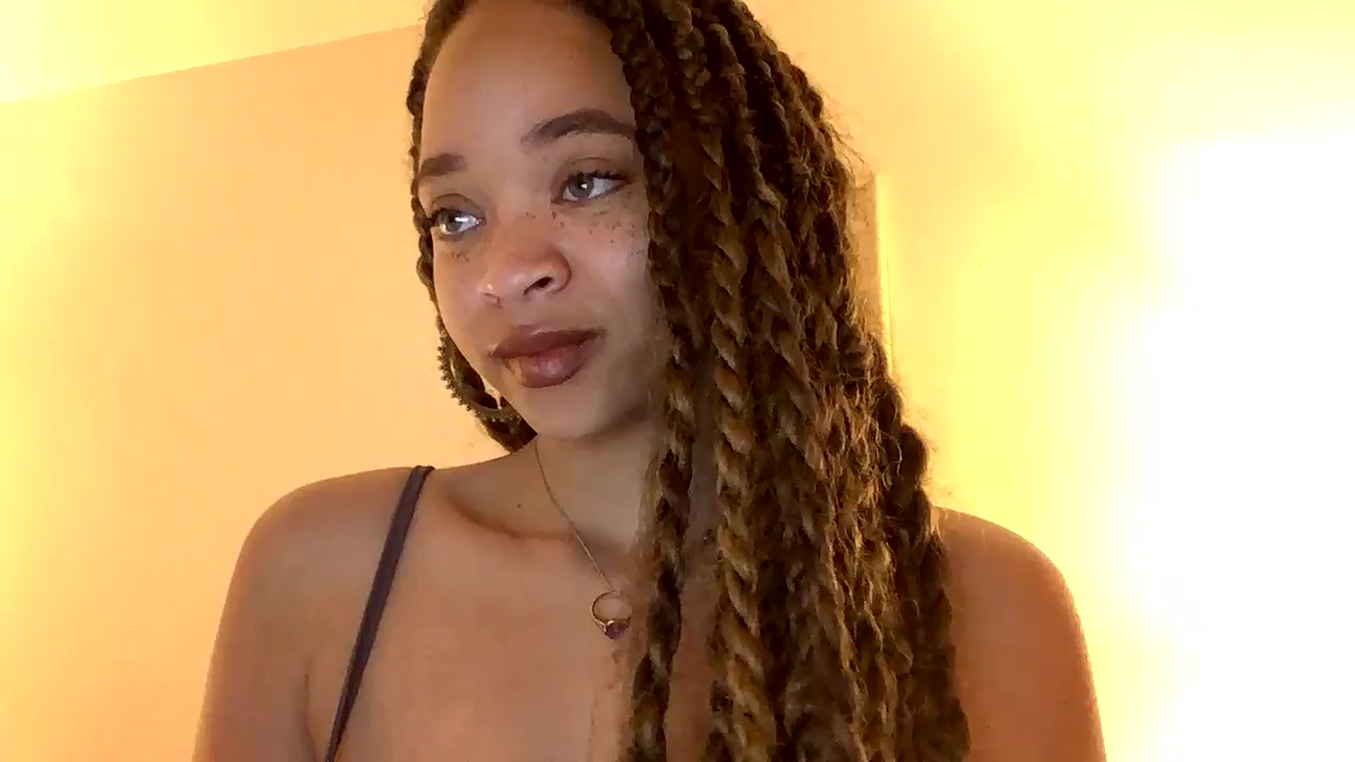 Gallery image thumbnail from msfrenchy's myfreecams stream on, 04/26/2024, 12:51 image 14 of 20