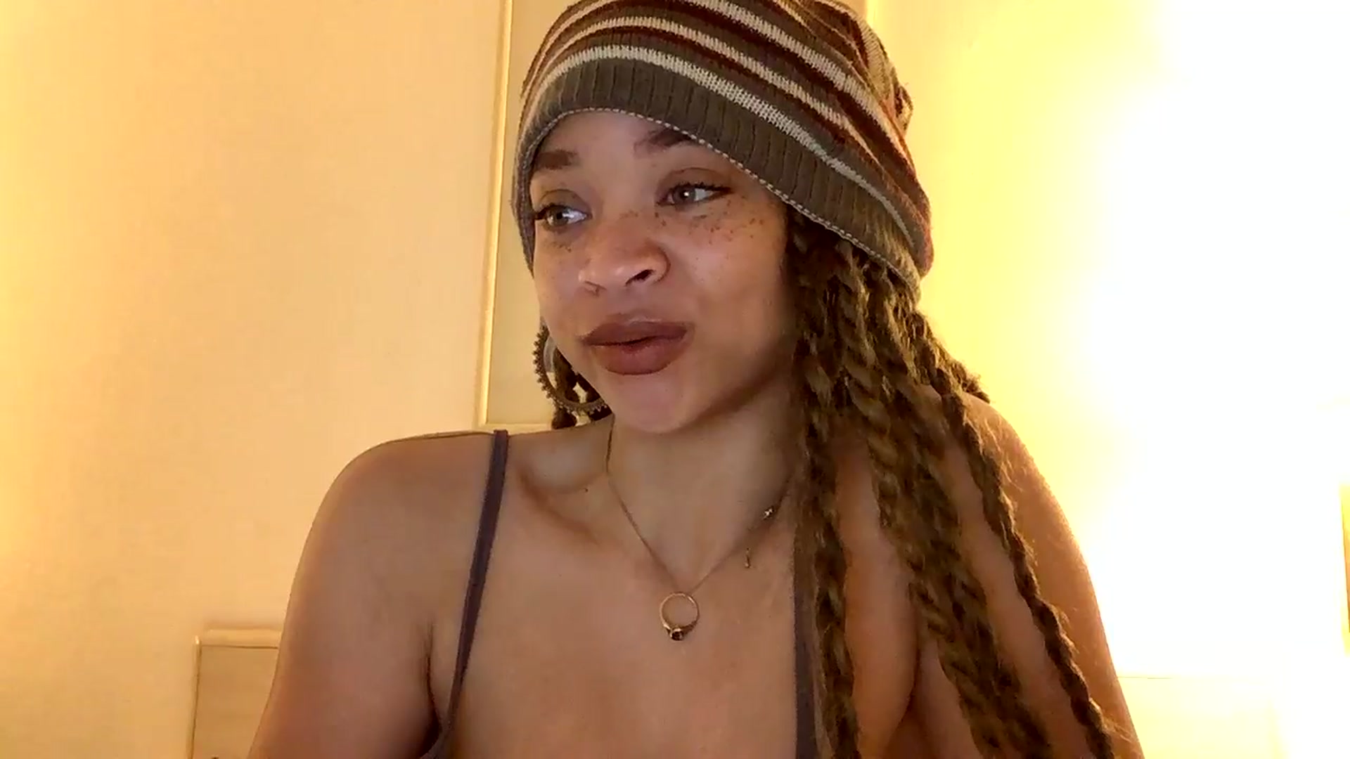 Gallery image thumbnail from msfrenchy's myfreecams stream on, 04/26/2024, 12:51 image 18 of 20