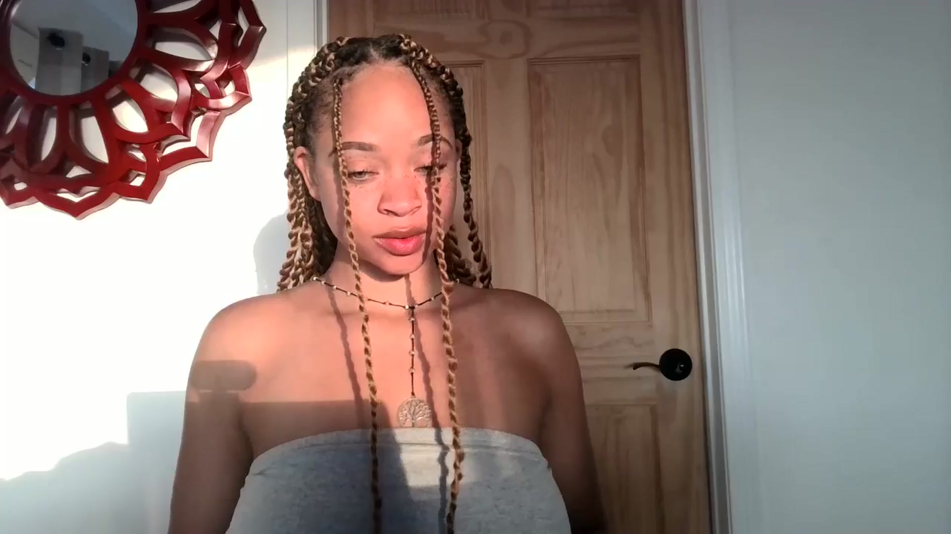 Gallery image thumbnail from msfrenchy's myfreecams stream on, 07/21/2024, 13:33 image 6 of 20