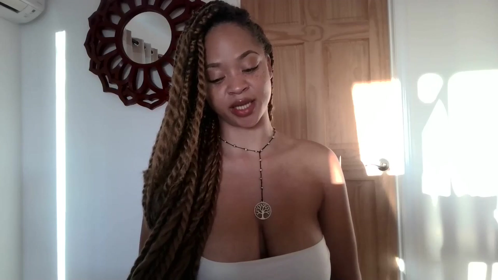 Gallery image thumbnail from msfrenchy's myfreecams stream on, 10/16/2024, 14:18 image 13 of 20