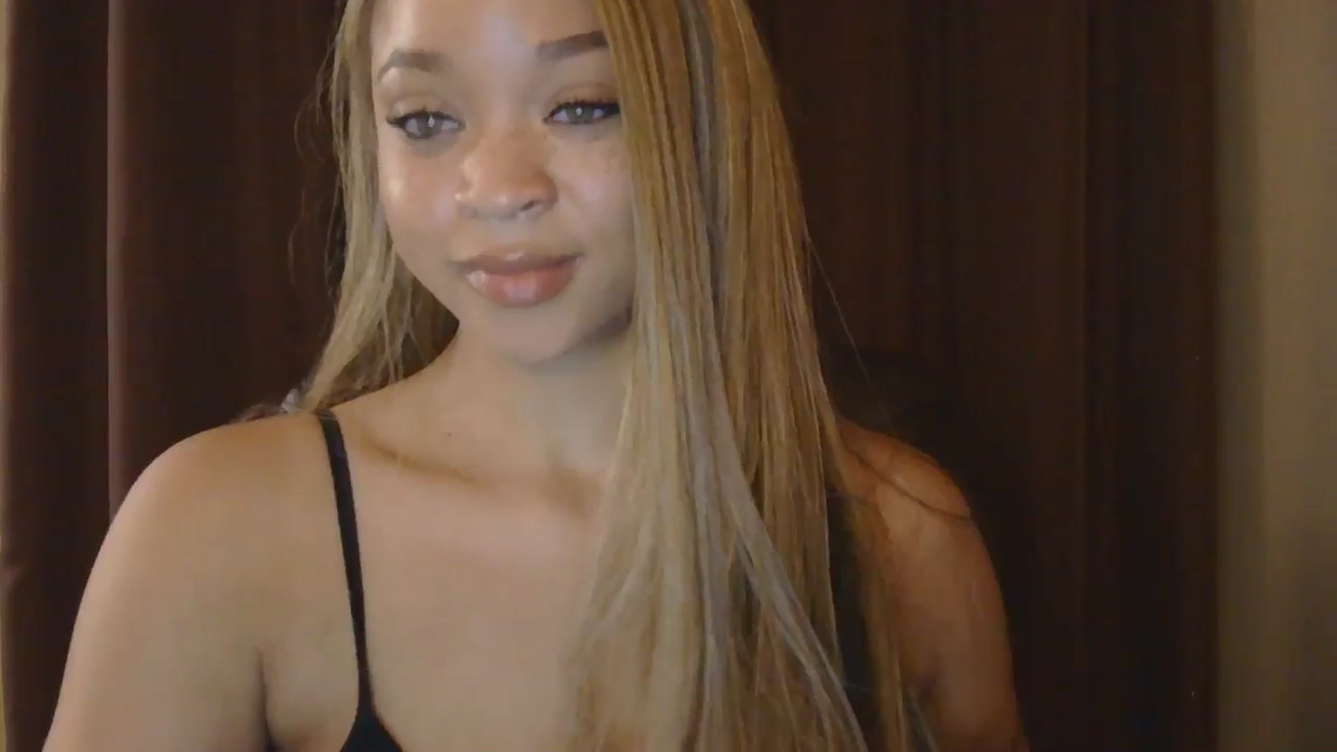 Gallery image thumbnail from msfrenchy's myfreecams stream on, 03/16/2025, 14:47 image 3 of 20