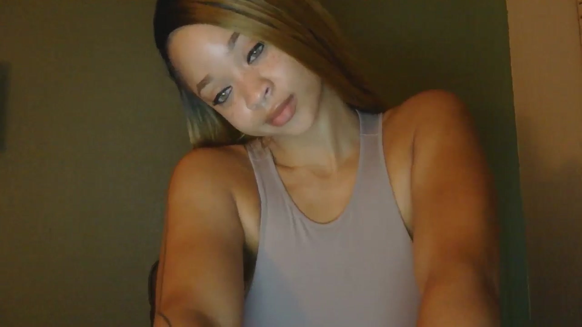 Gallery image thumbnail from msfrenchy's myfreecams stream on, 03/24/2025, 15:21 image 20 of 20