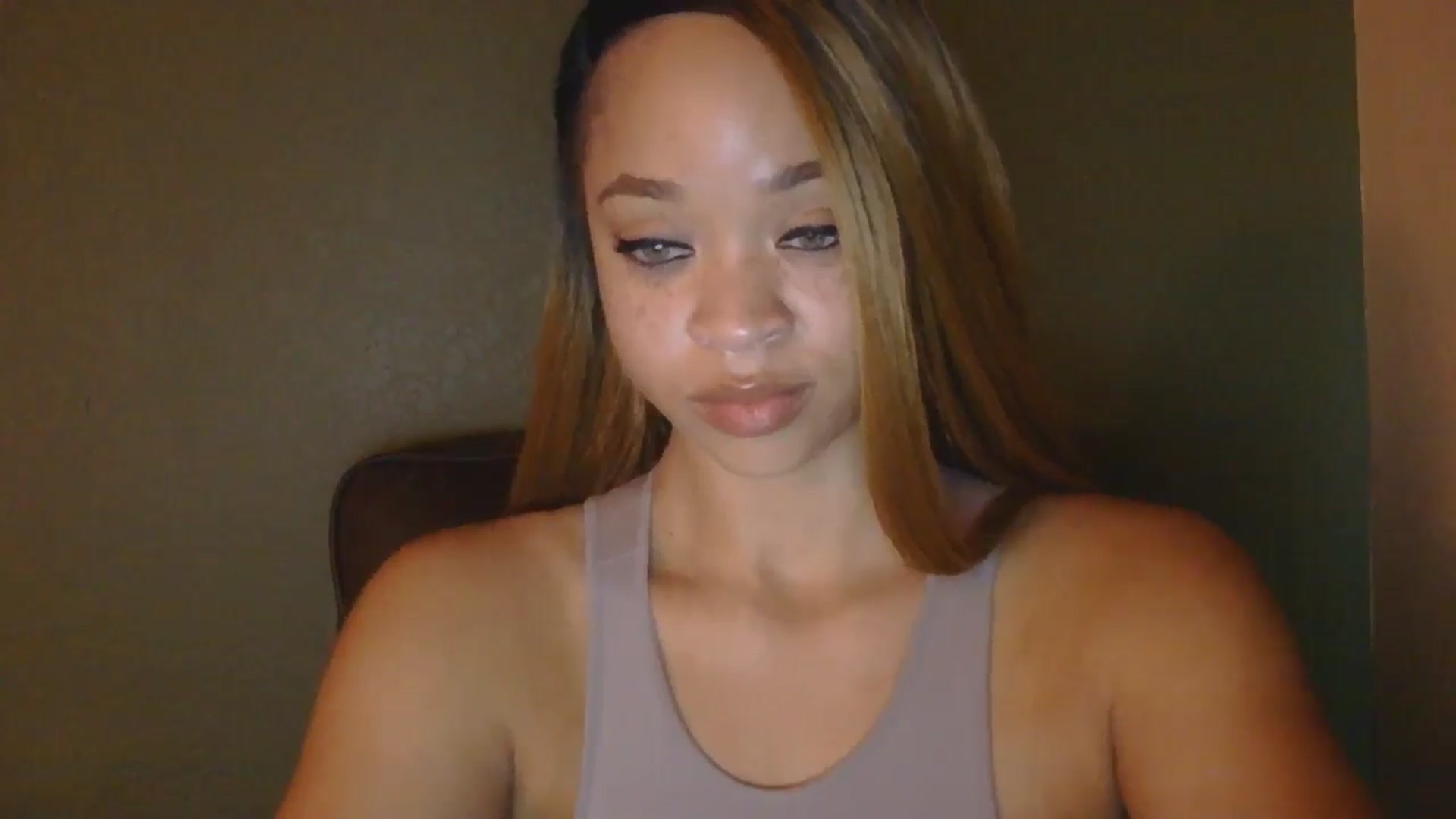 Gallery image thumbnail from msfrenchy's myfreecams stream on, 03/24/2025, 15:21 image 11 of 20