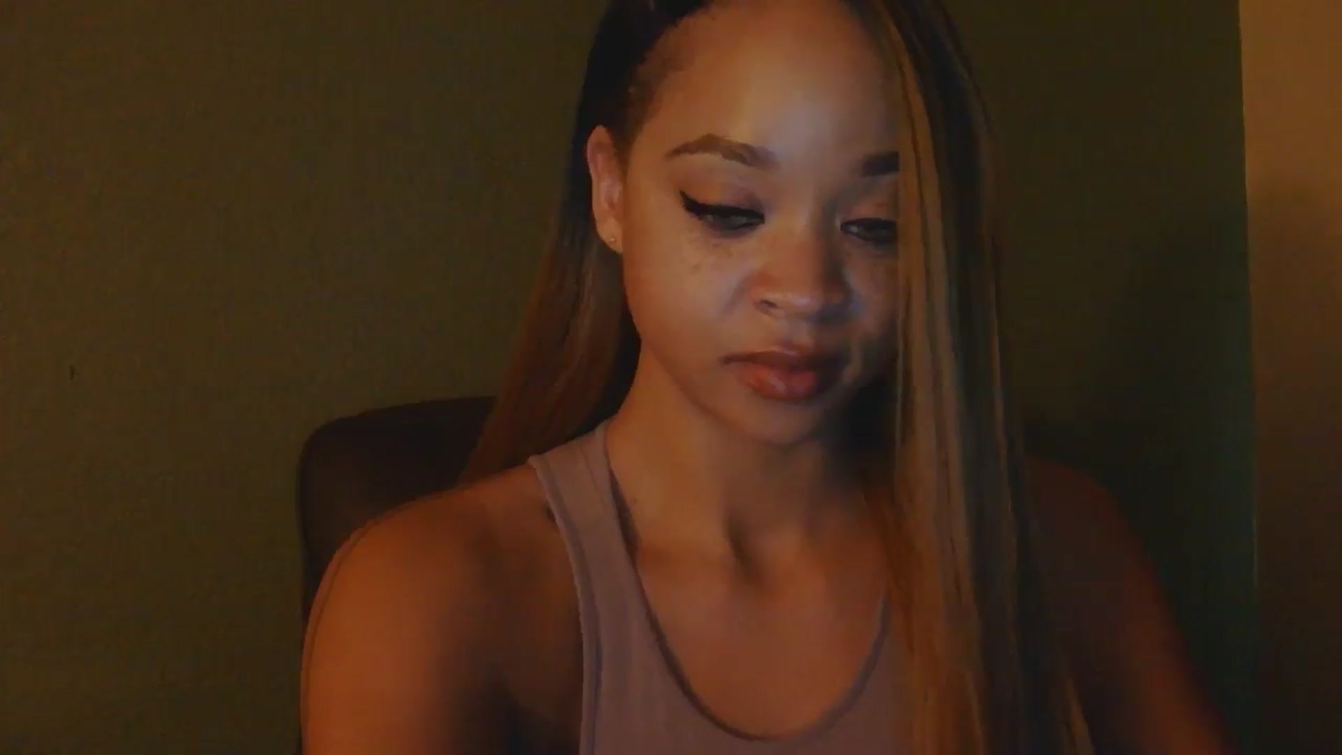 Gallery image thumbnail from msfrenchy's myfreecams stream on, 03/24/2025, 15:21 image 5 of 20