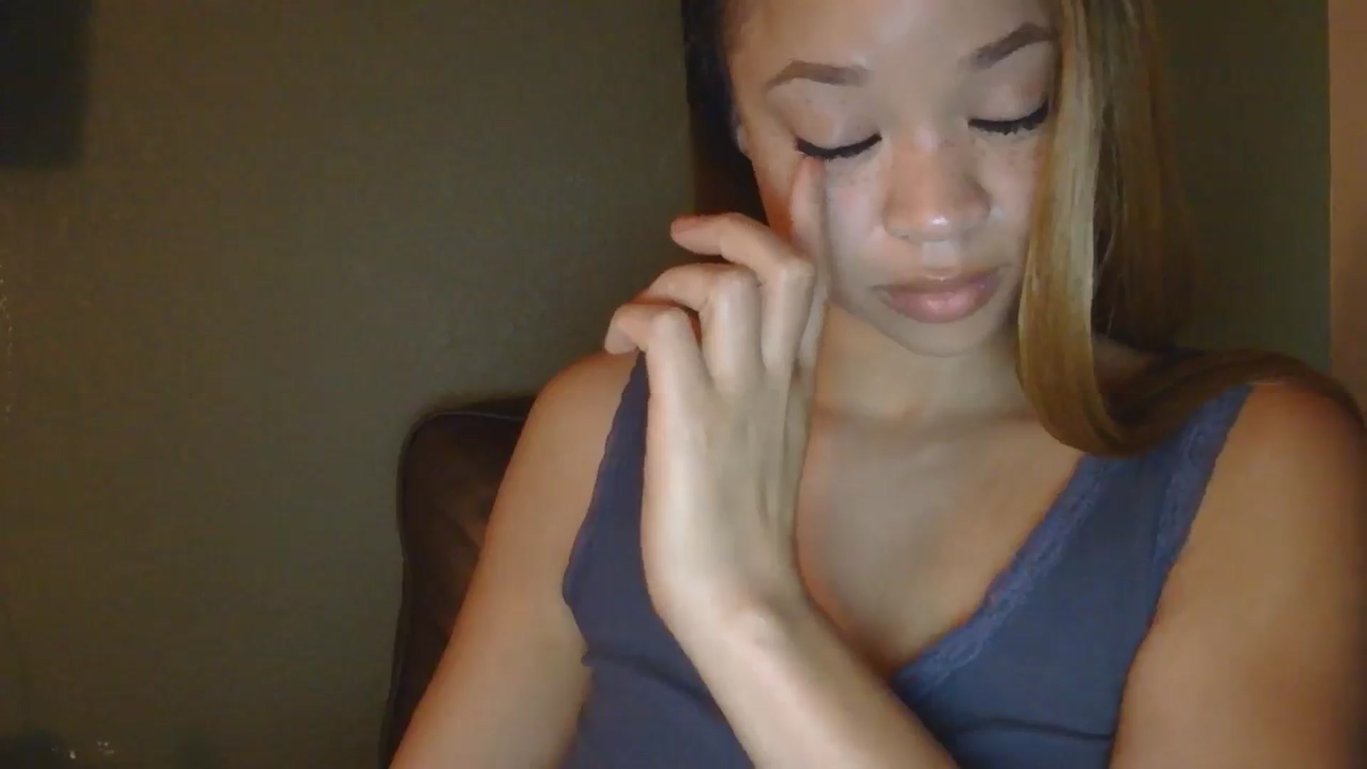 Gallery image thumbnail from msfrenchy's myfreecams stream on, 03/25/2025, 15:38 image 20 of 20