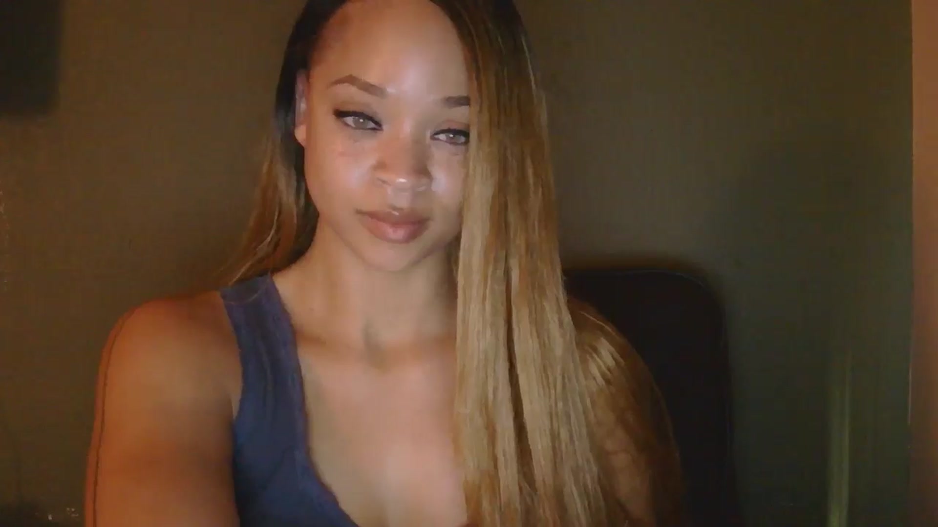 Gallery image thumbnail from msfrenchy's myfreecams stream on, 03/25/2025, 15:38 image 17 of 20