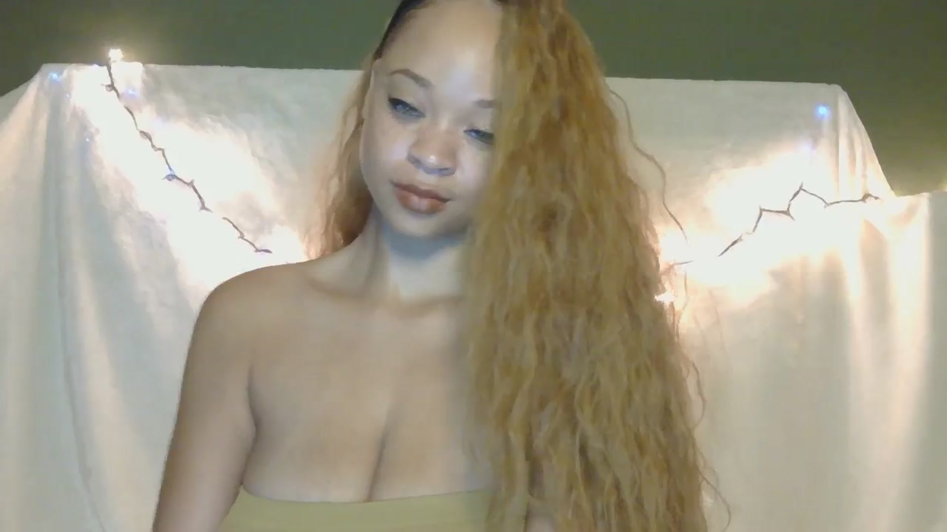 Gallery image thumbnail from msfrenchy's myfreecams stream on, 06/16/2025, 14:43 image 13 of 20