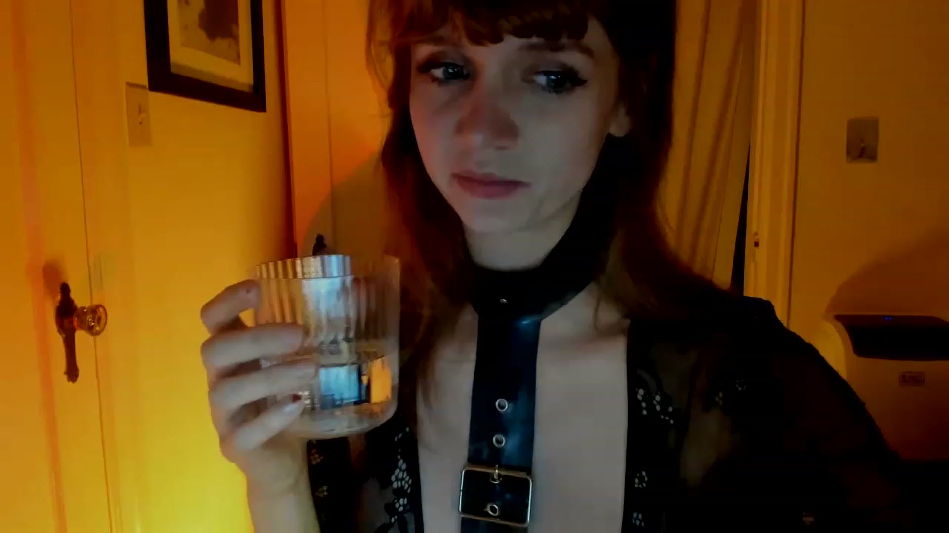 Gallery image thumbnail from muffinmoon's myfreecams stream on, 11/27/2022, 07:42 image 14 of 20
